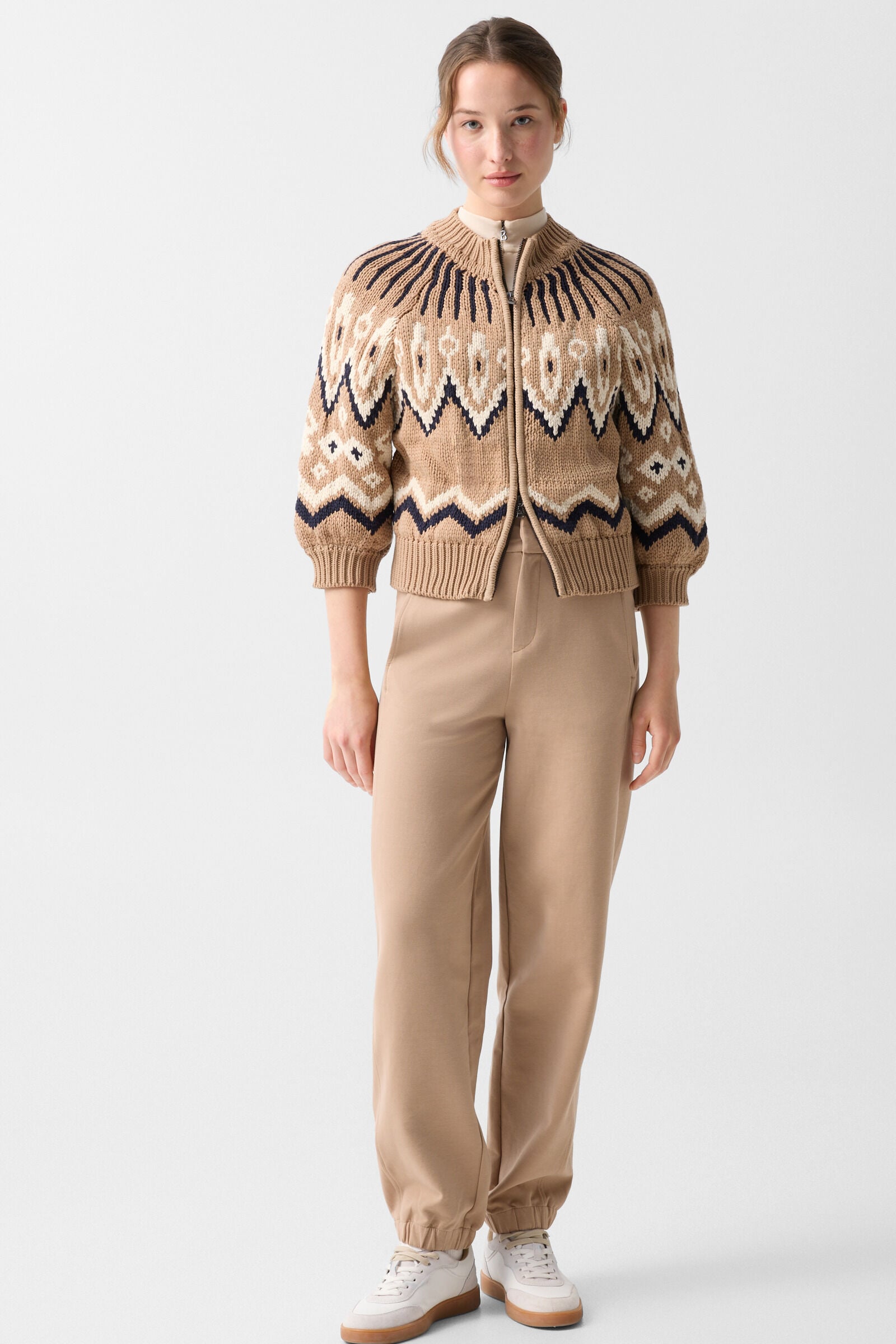 Norwegian knit jacket Aurora Camel/black