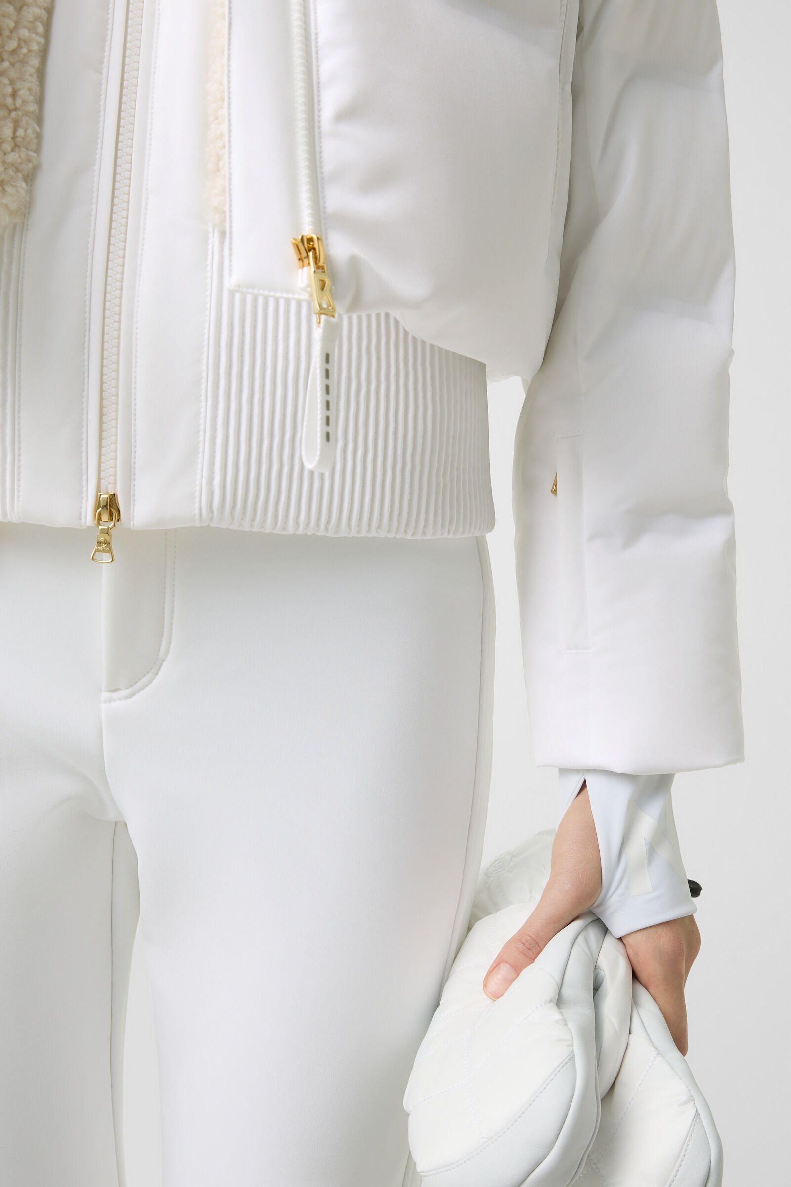 Suri 2-in-1 down ski jacket White