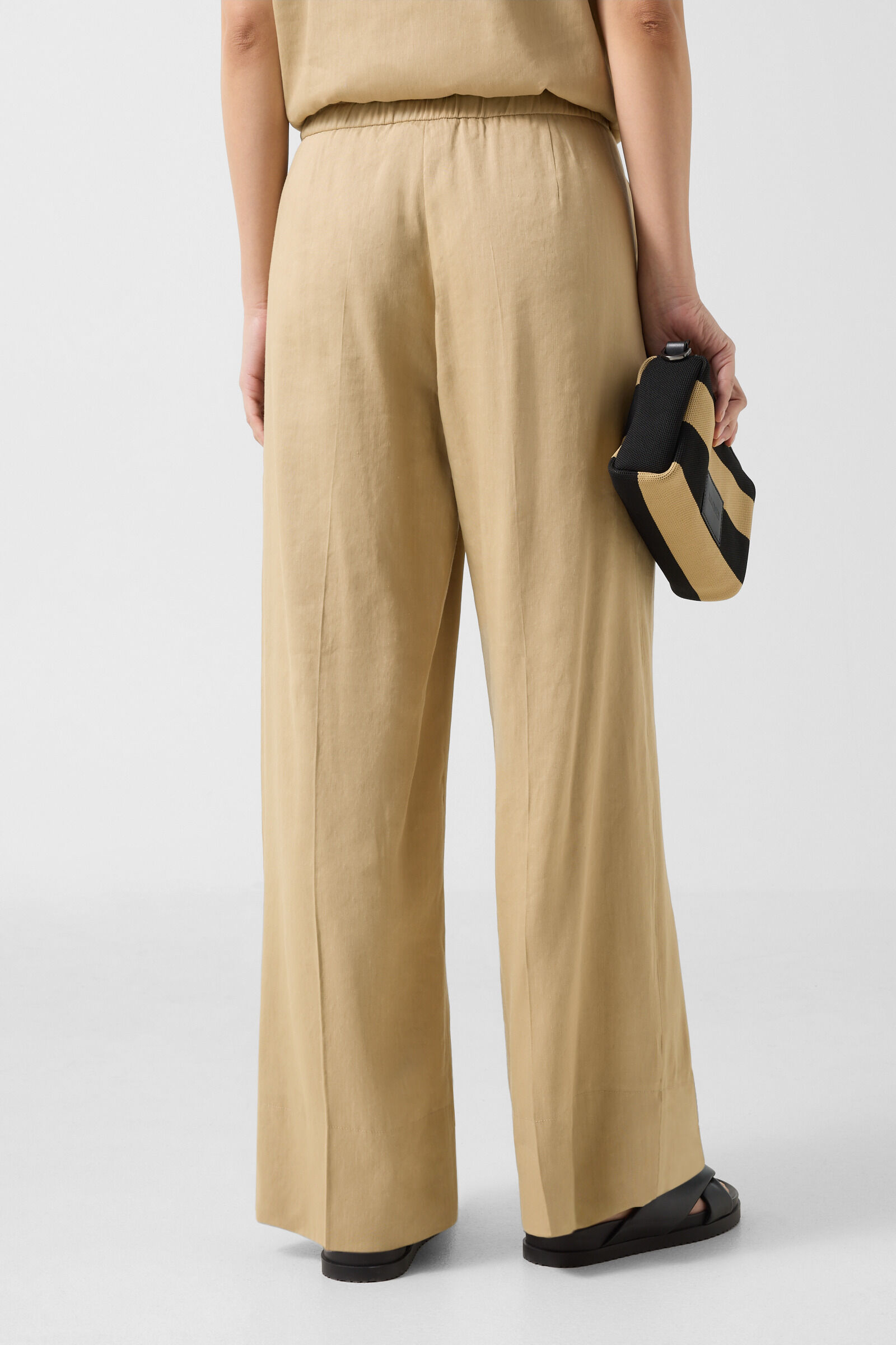 Pleated trousers Candy Camel