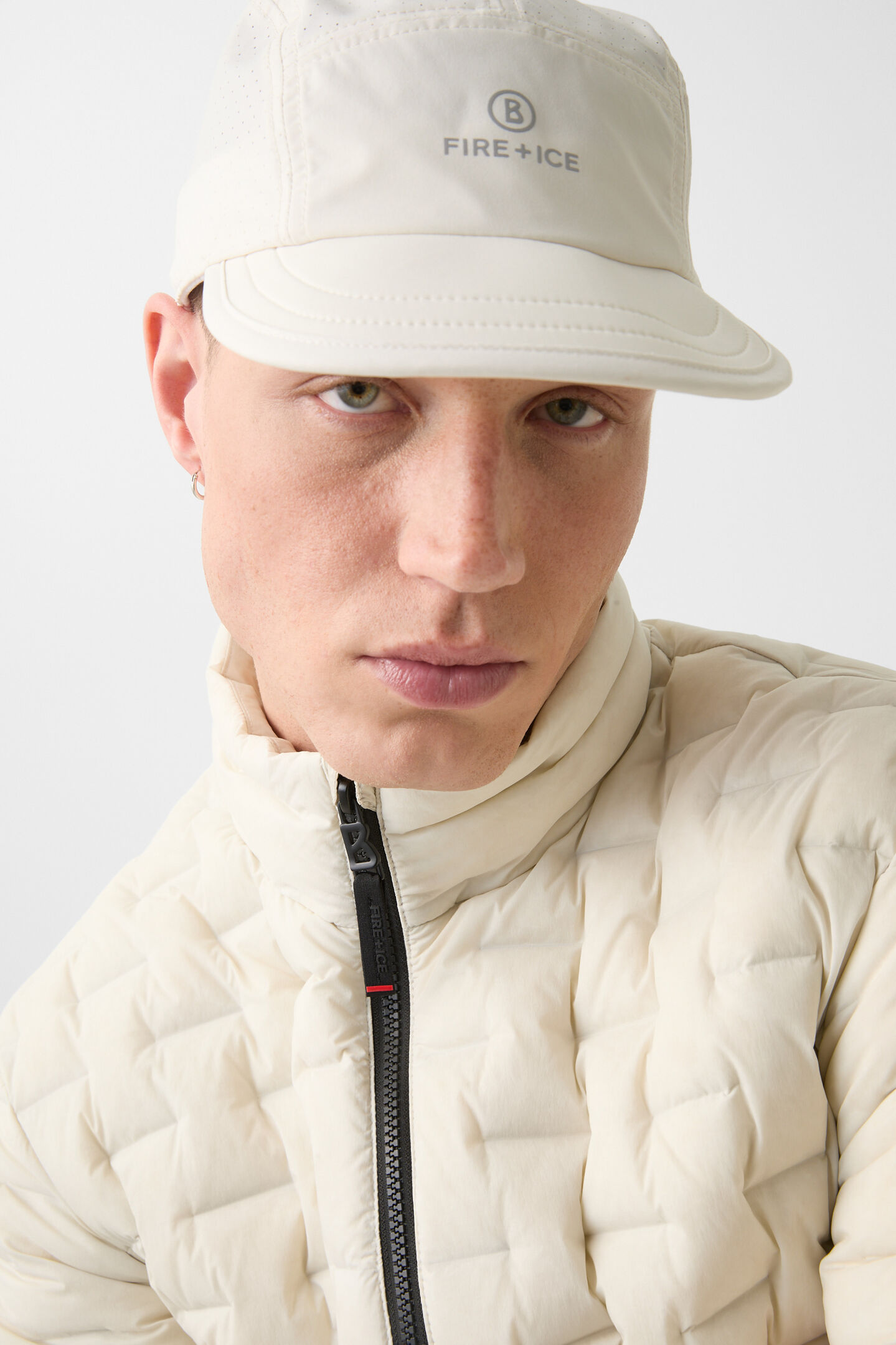Lightweight down jacket grey Sand