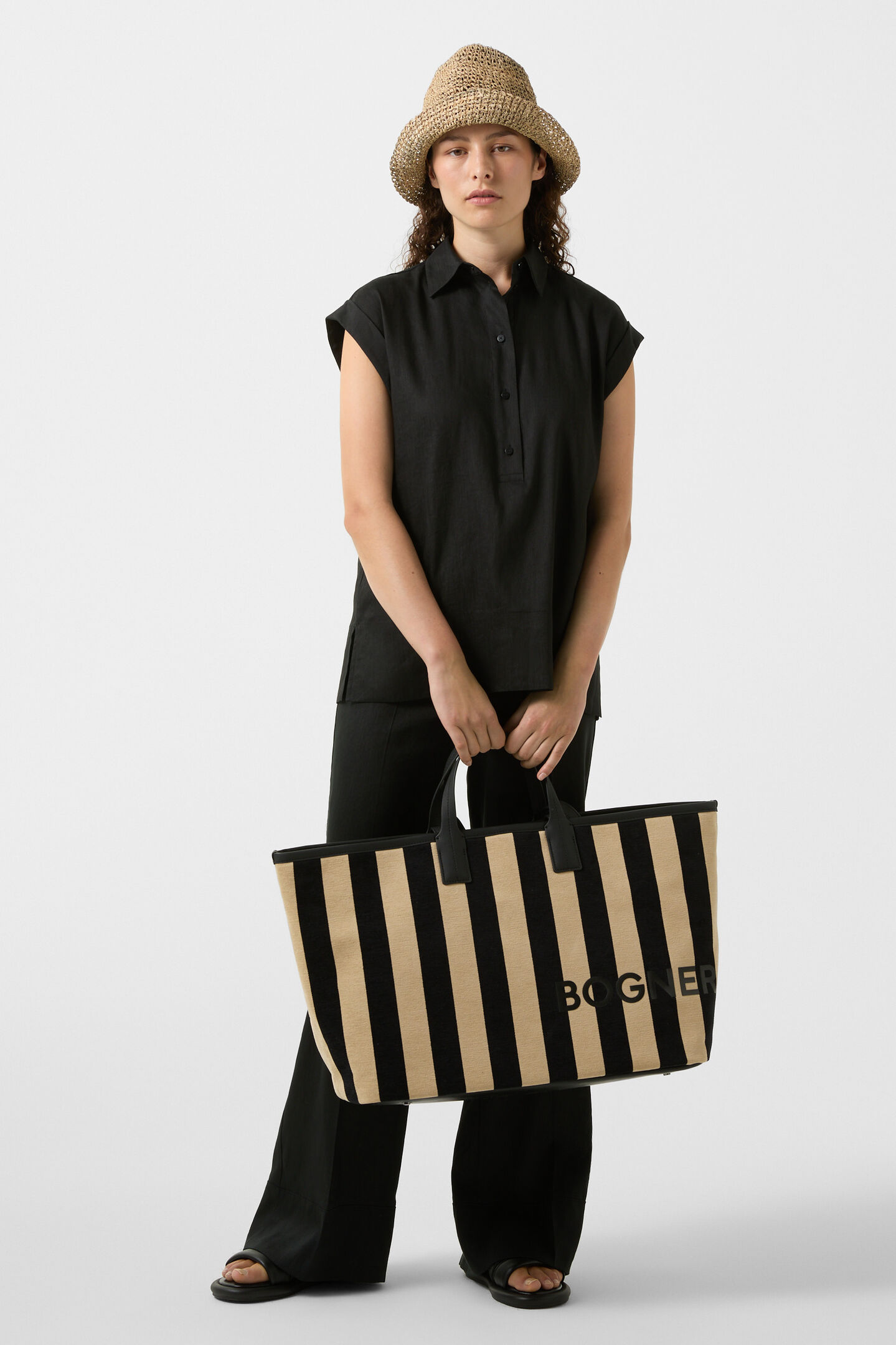Look Rosalie Black 