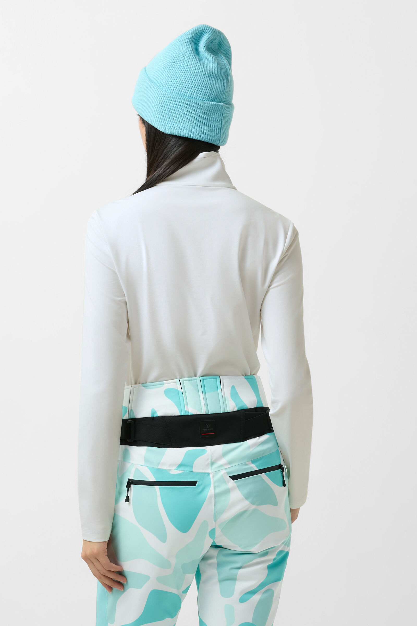 First Layer Margo Wei&szlig;