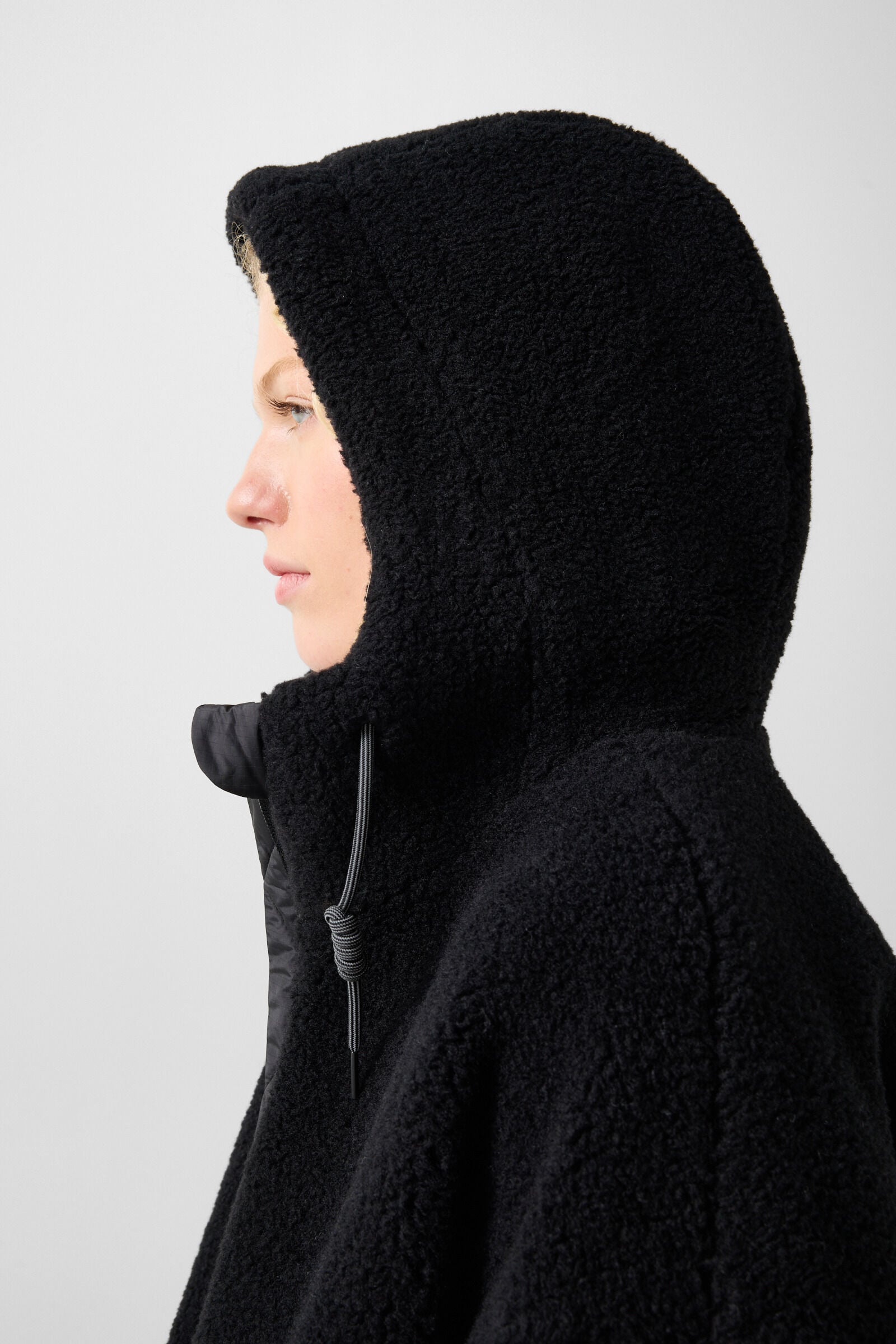 Naera Mid-Layer teddy jacket Black