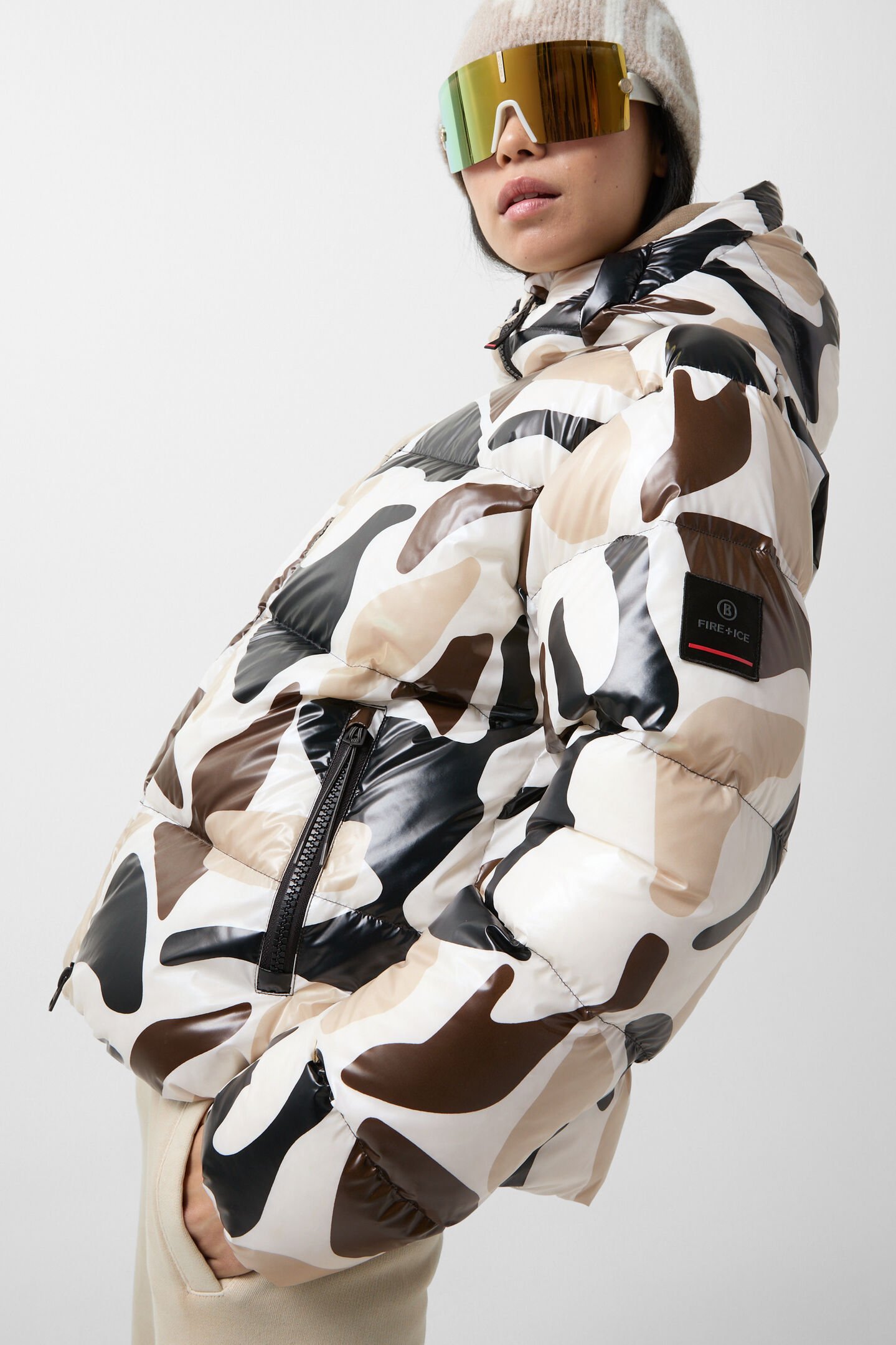 Vally down jacket Beige/black/brown