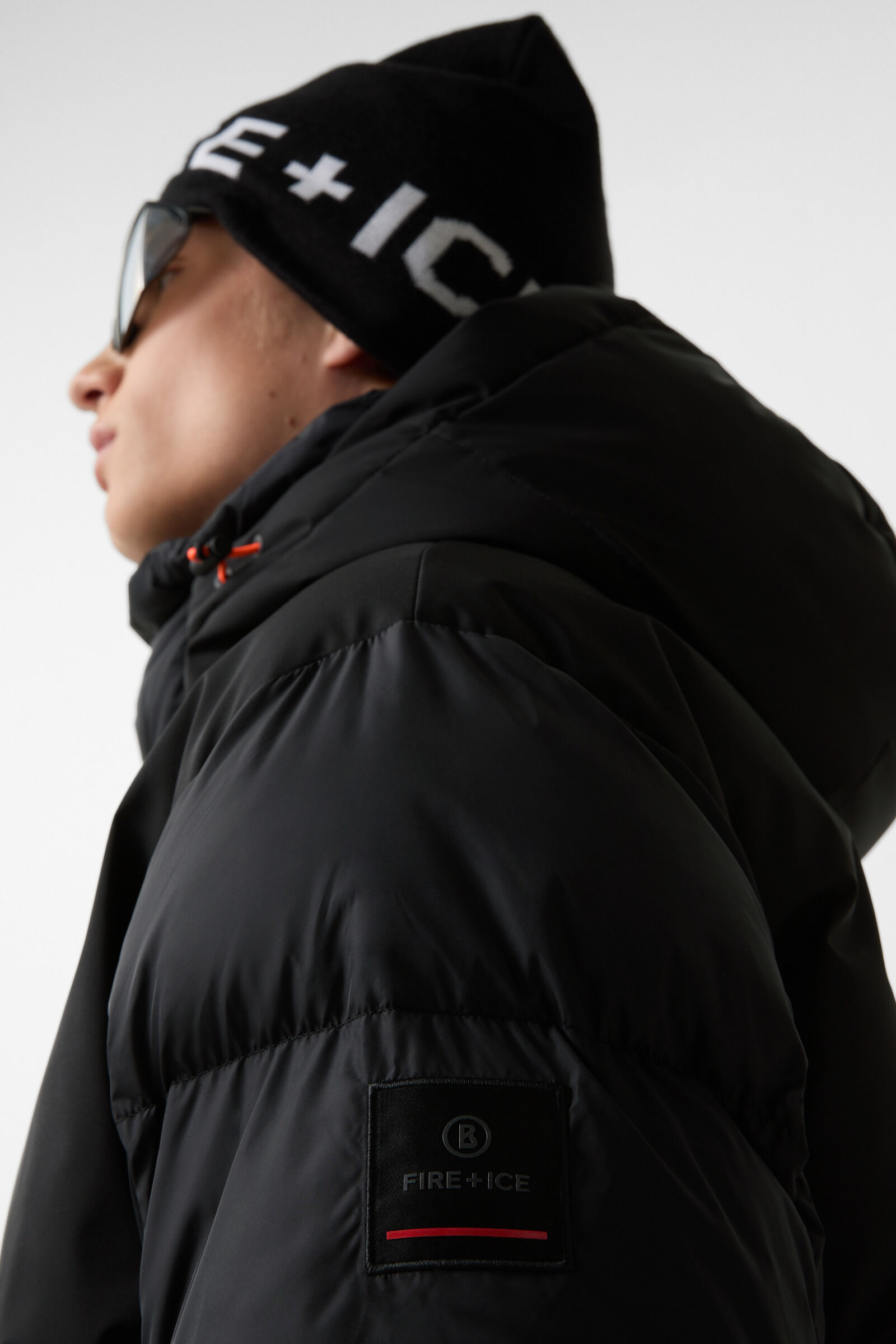 Walt down coat Black