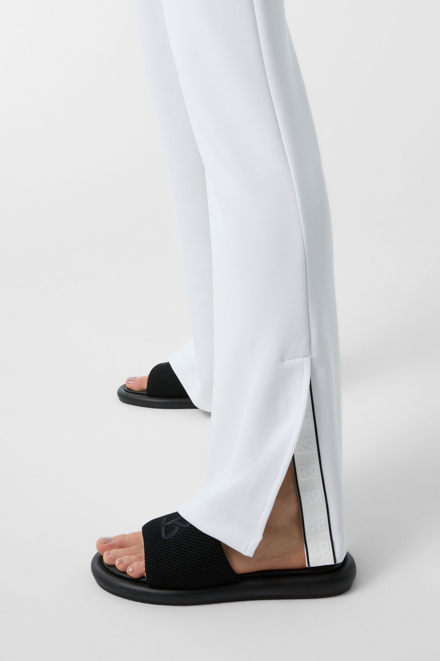 Lenia joggers White