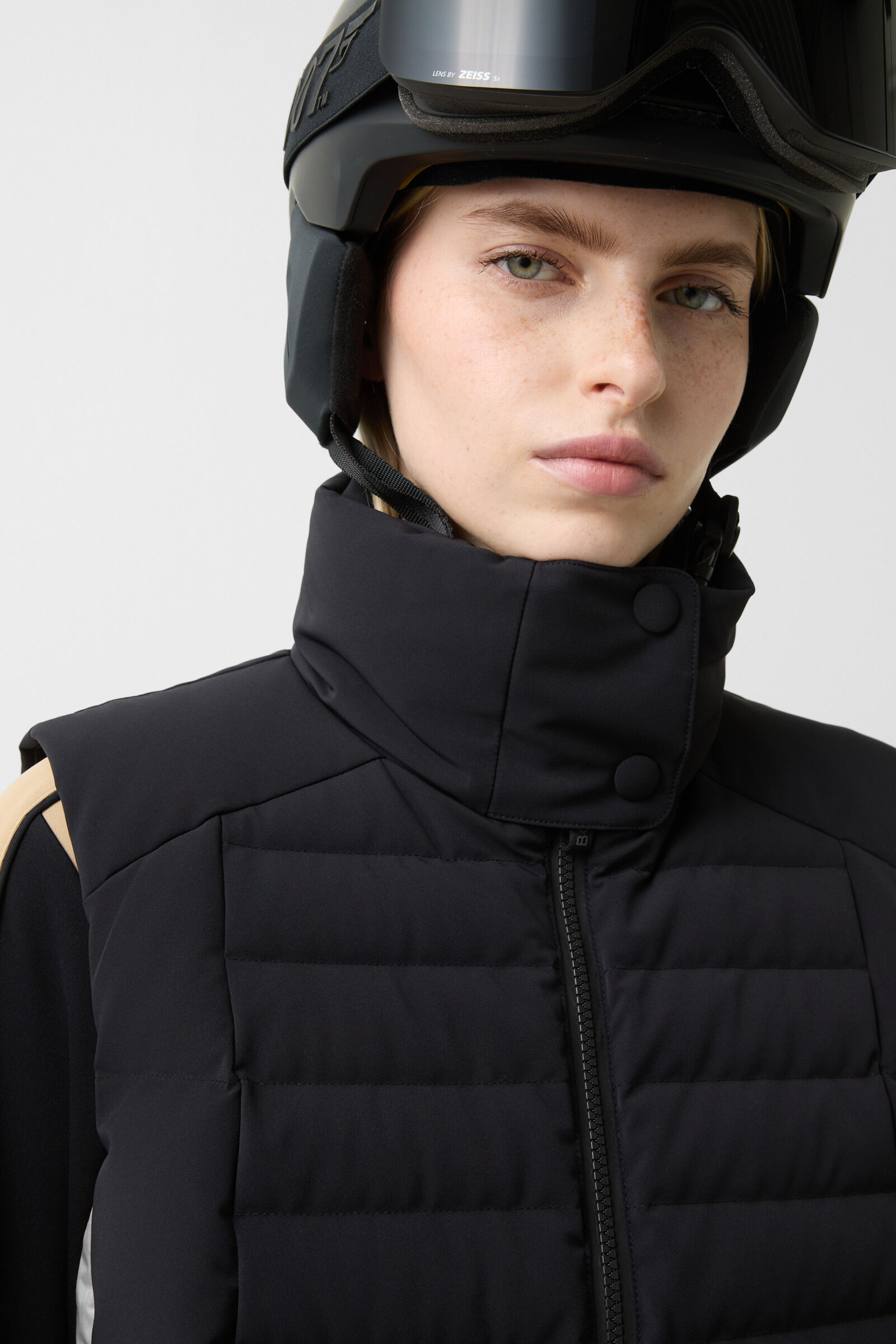 Bond down waistcoat Black/beige