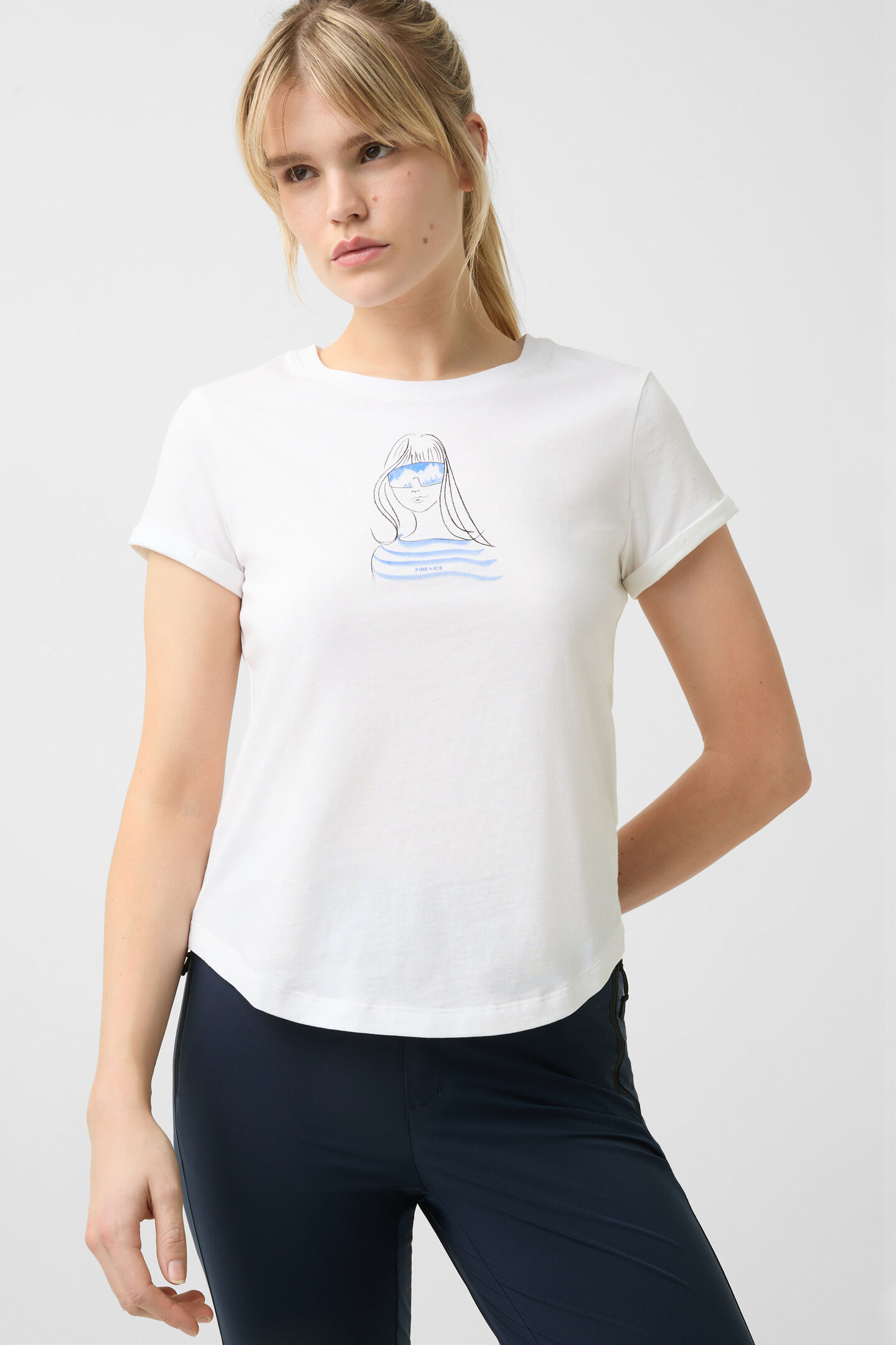 T-shirt Debra White/light blue