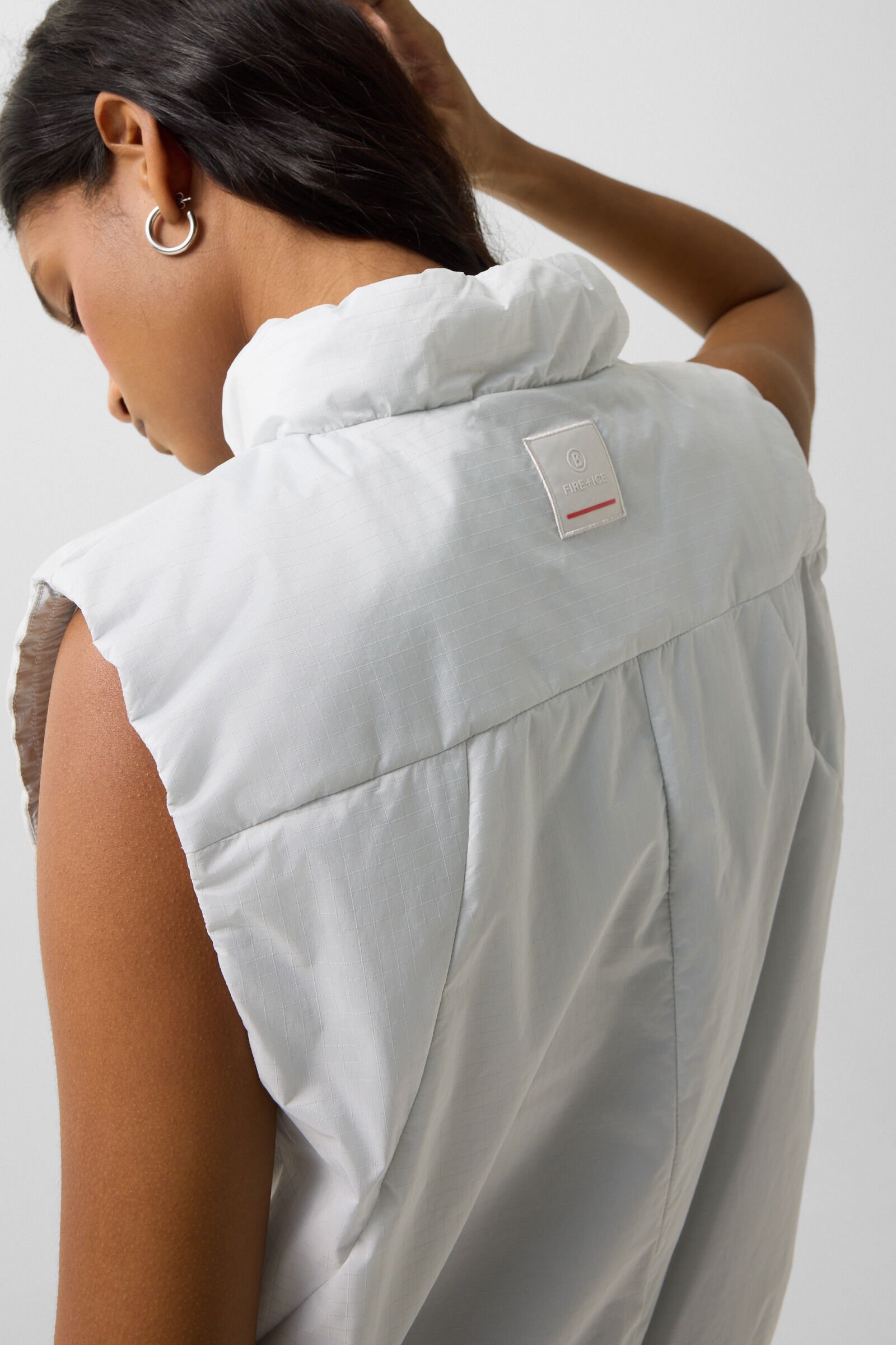 Lightweight functional waistcoat Kaila Light grey