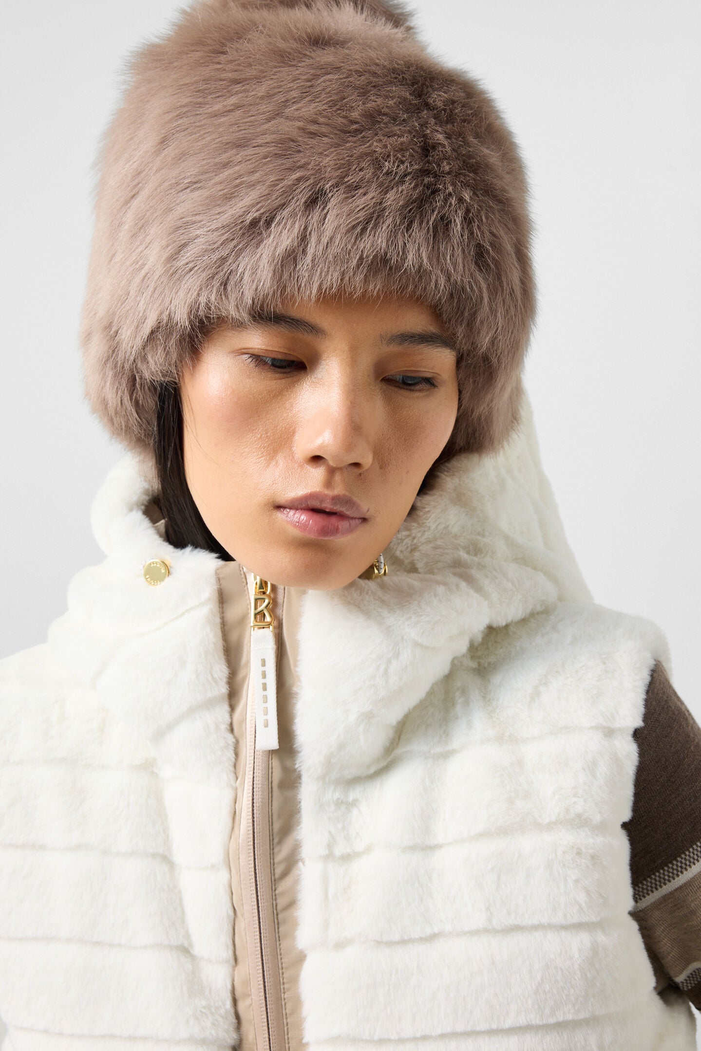 Manda faux fur down waistcoat Off-white/beige