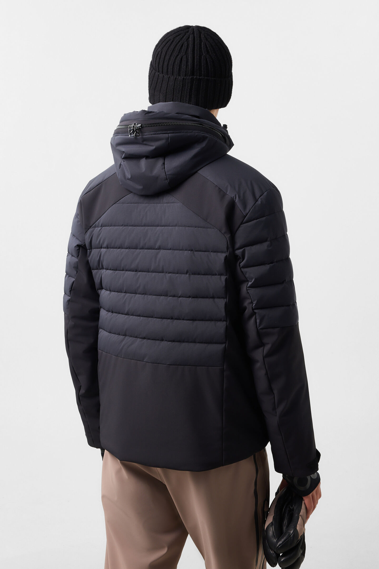 Hennik ski jacket Black