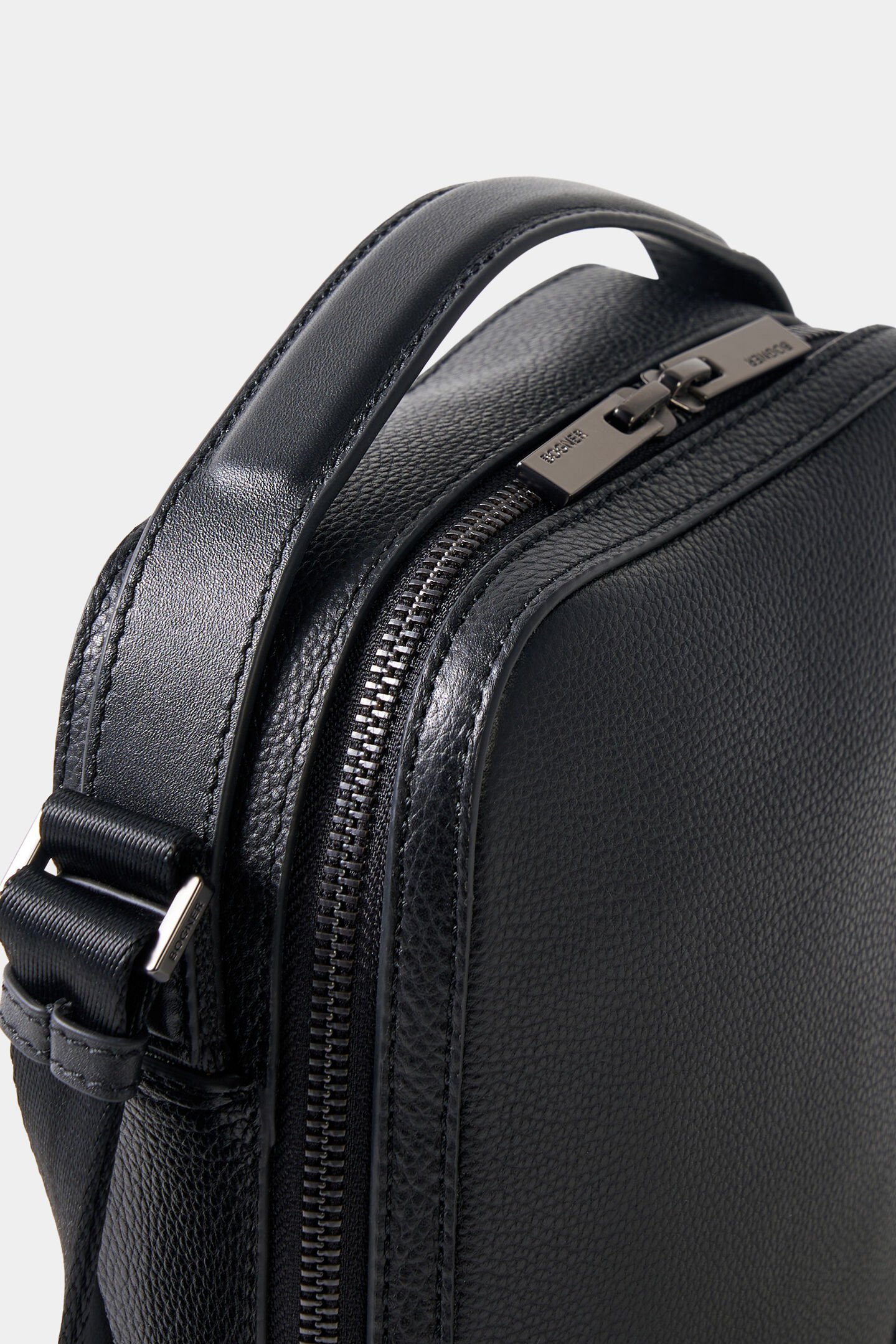 Schultertasche Kiroro Eugene Schwarz