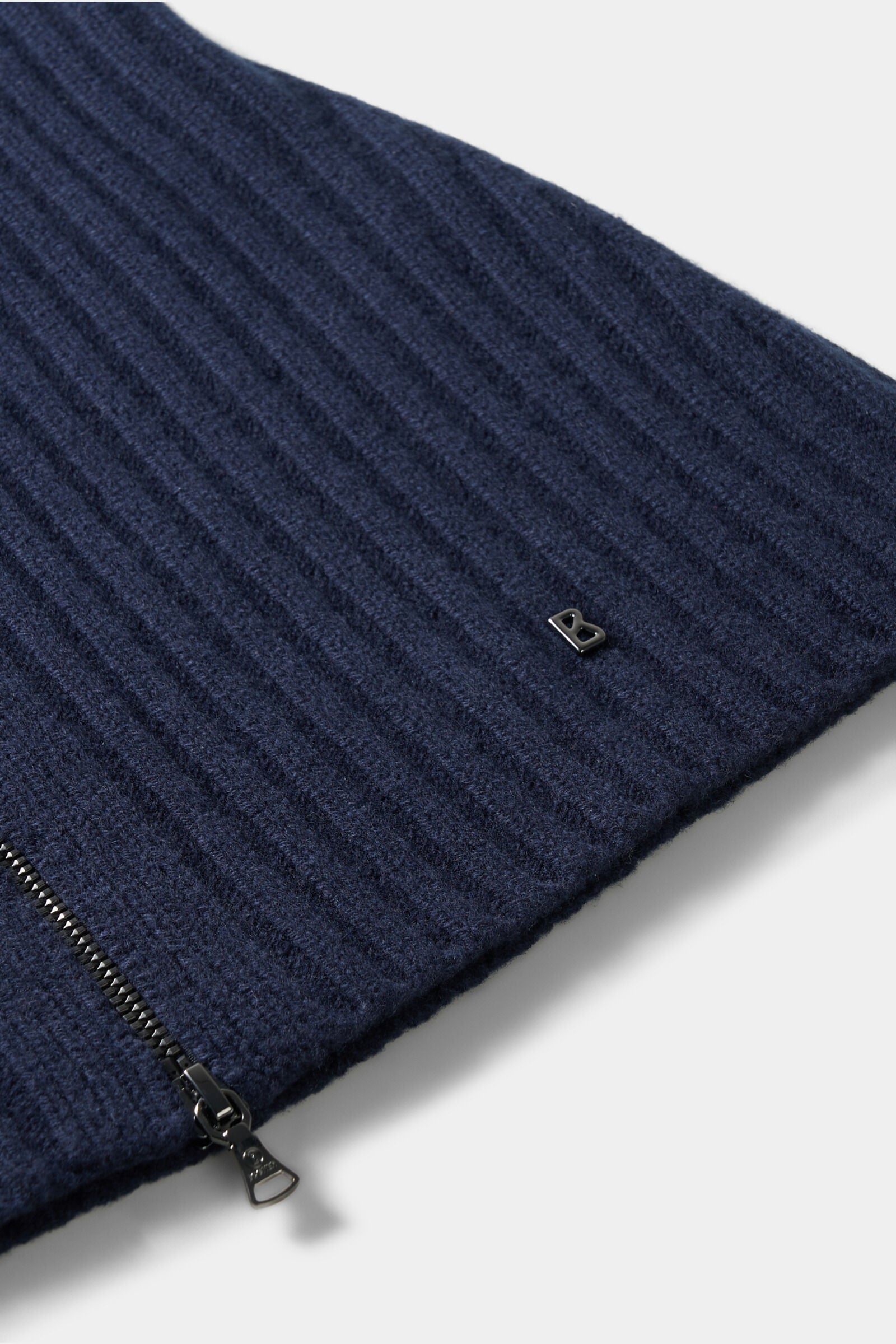 Merida virgin wool ribbed collar Navy