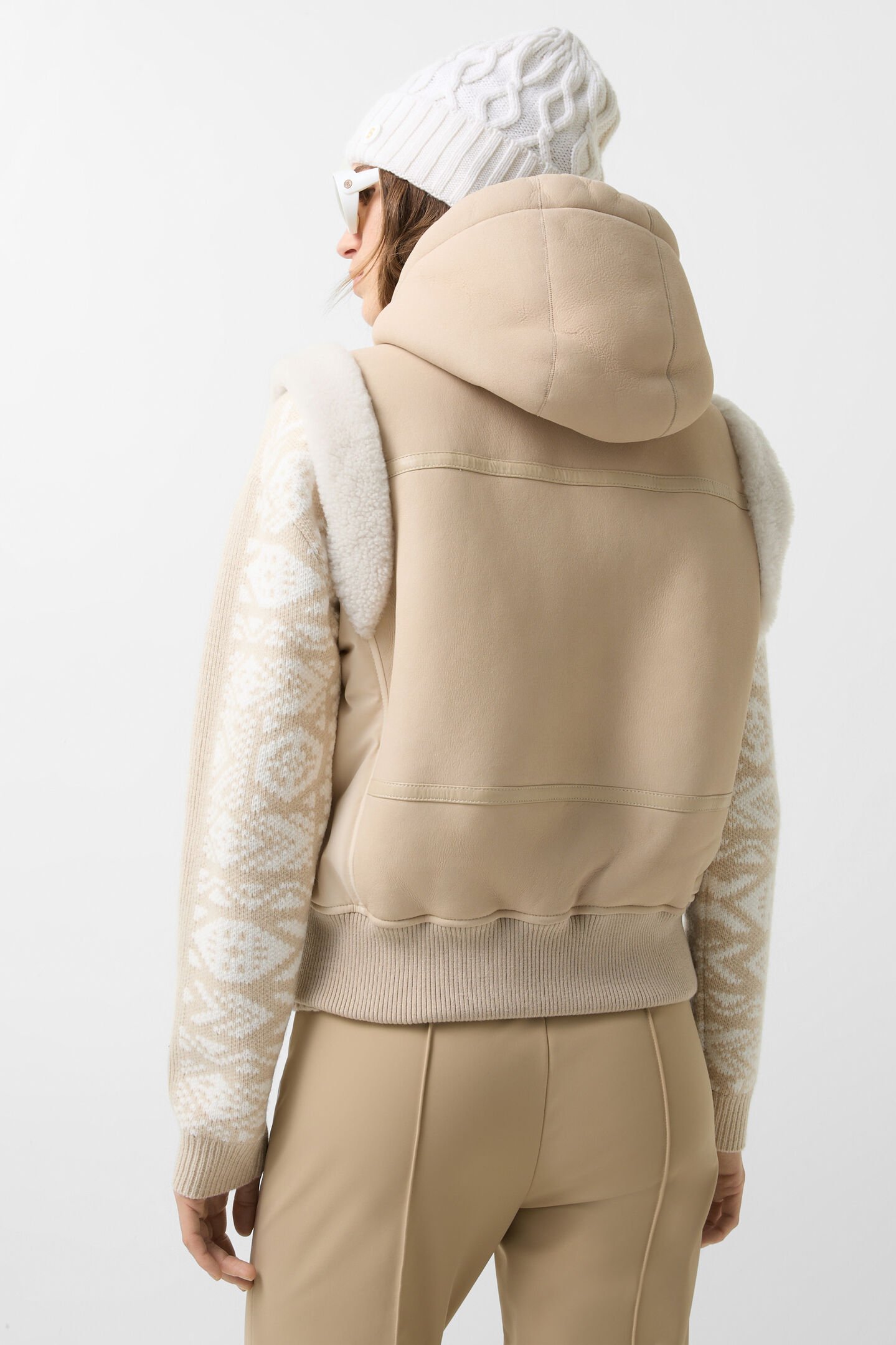 Fine lambskin waistcoat Sand