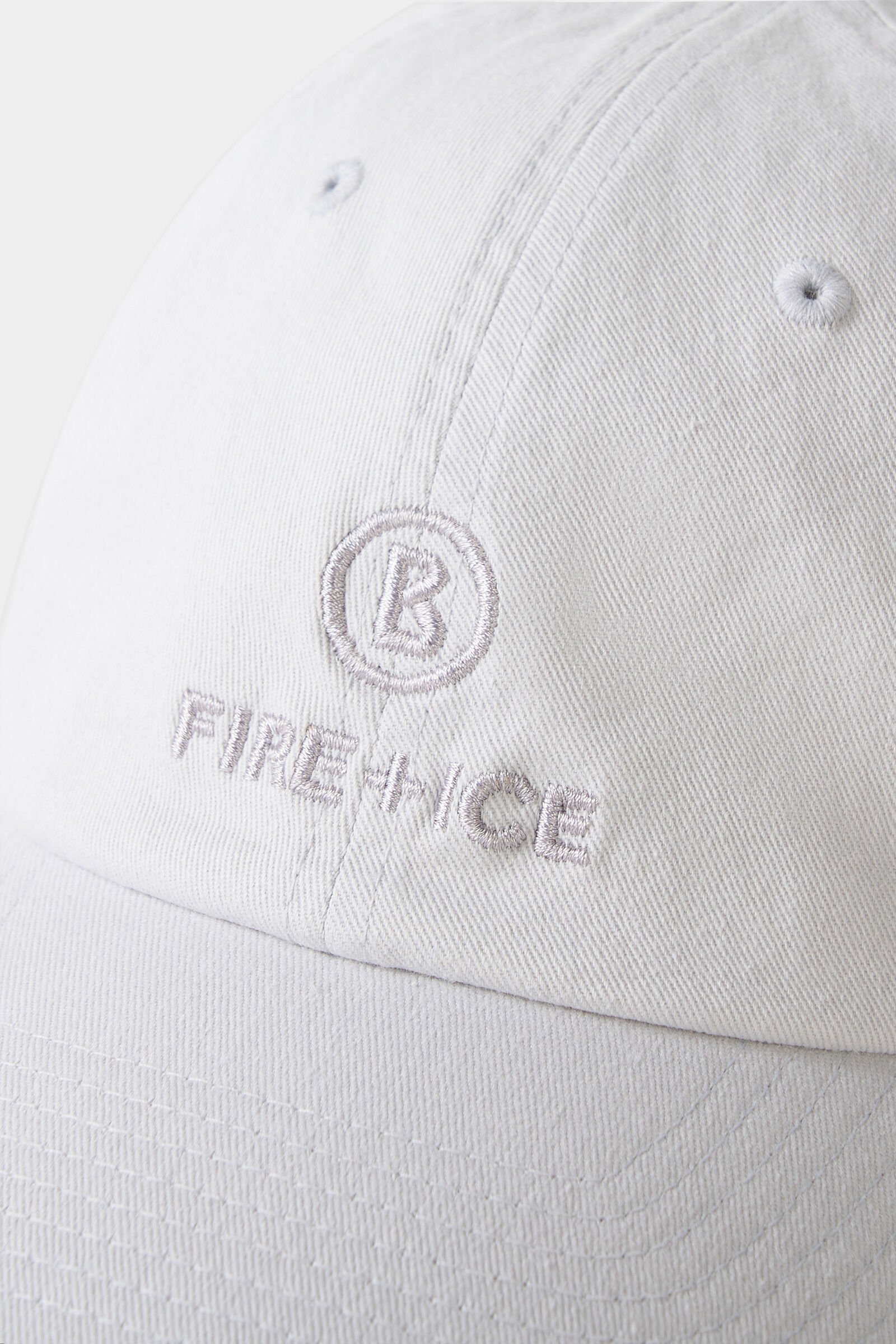 Flexfit cap Preston Light grey
