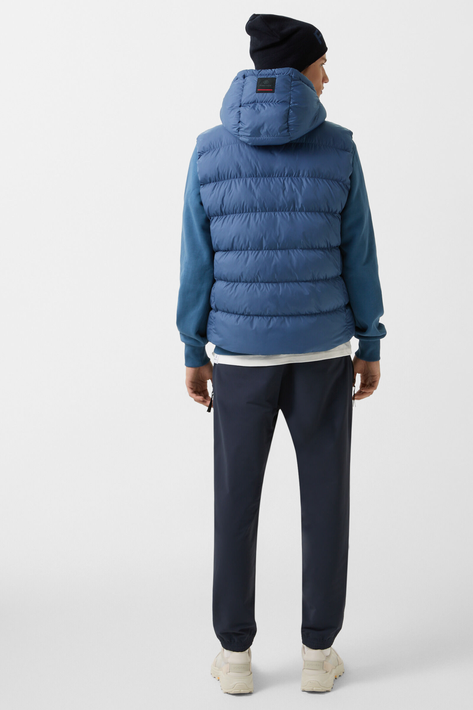 Howard quilted waistcoat Blue