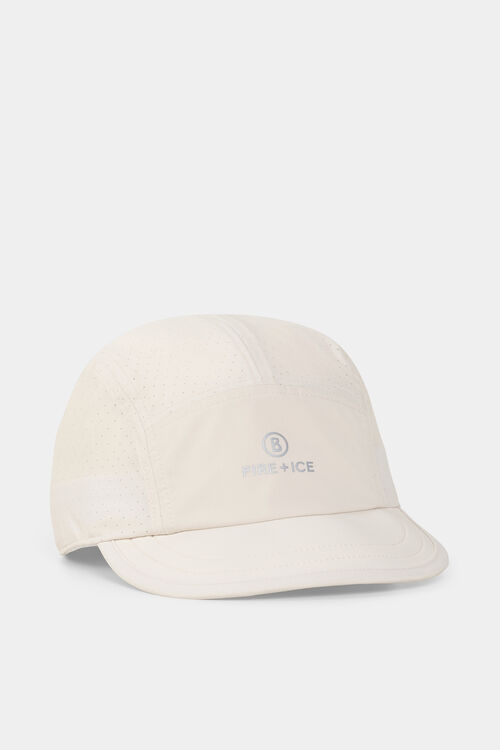 Cap Reign Sand