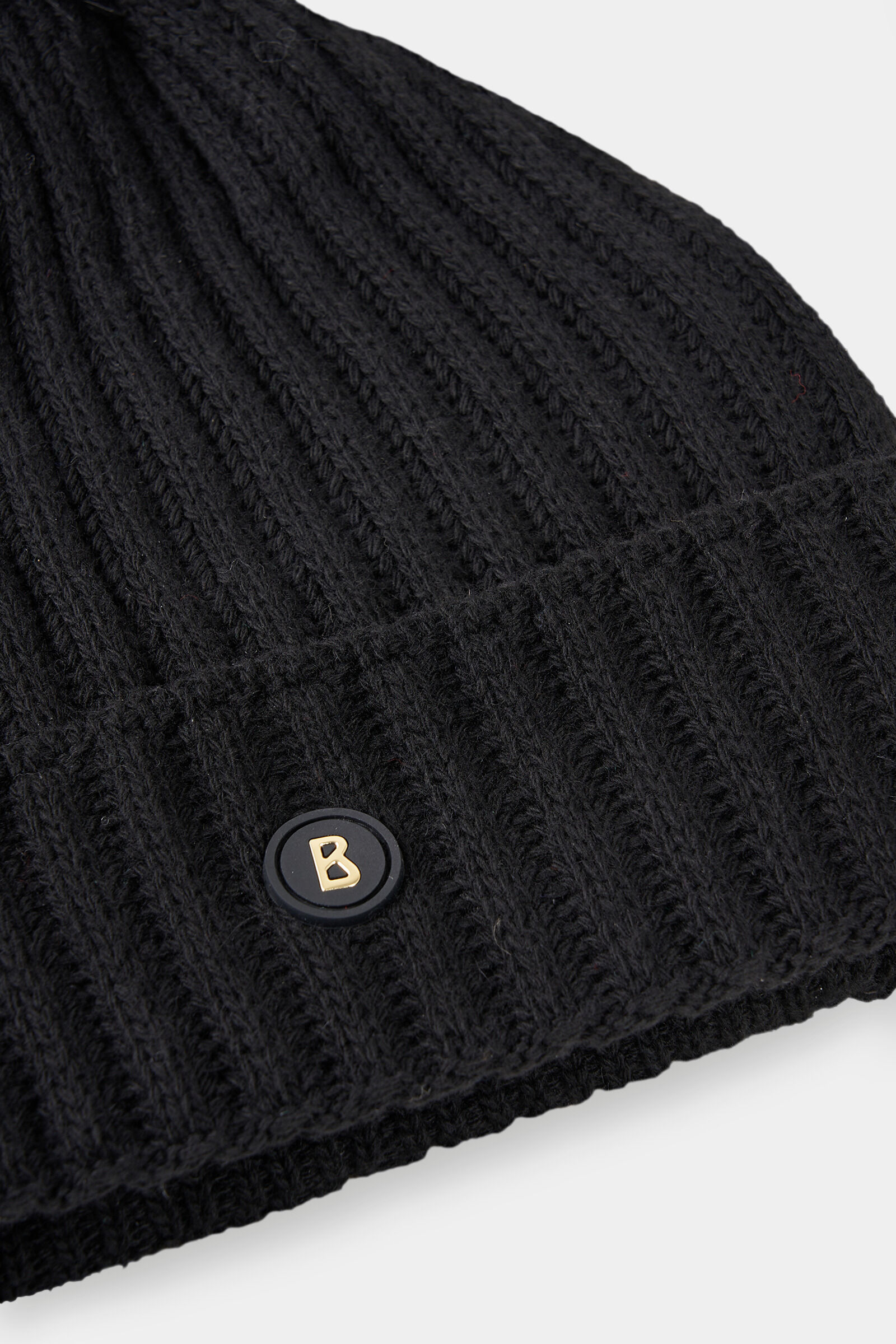 Bogner beanie top
