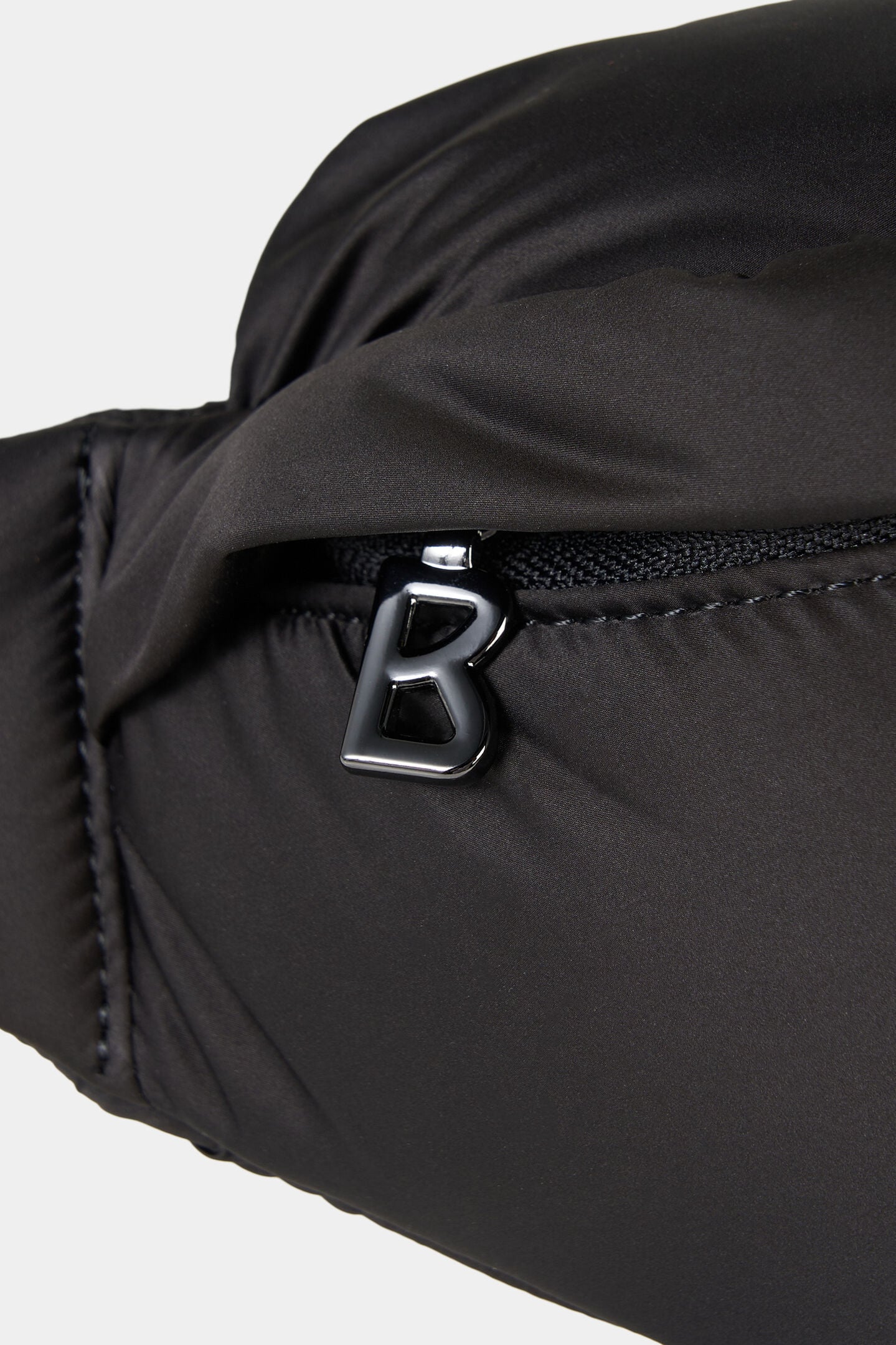 G&uuml;rteltasche Gletsch Runa Schwarz