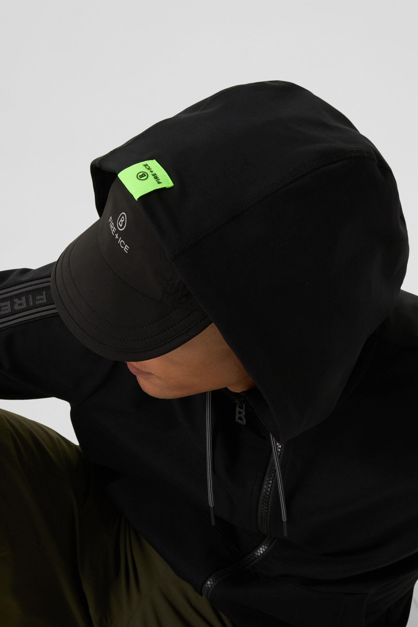 Sweatjacke Uday Schwarz