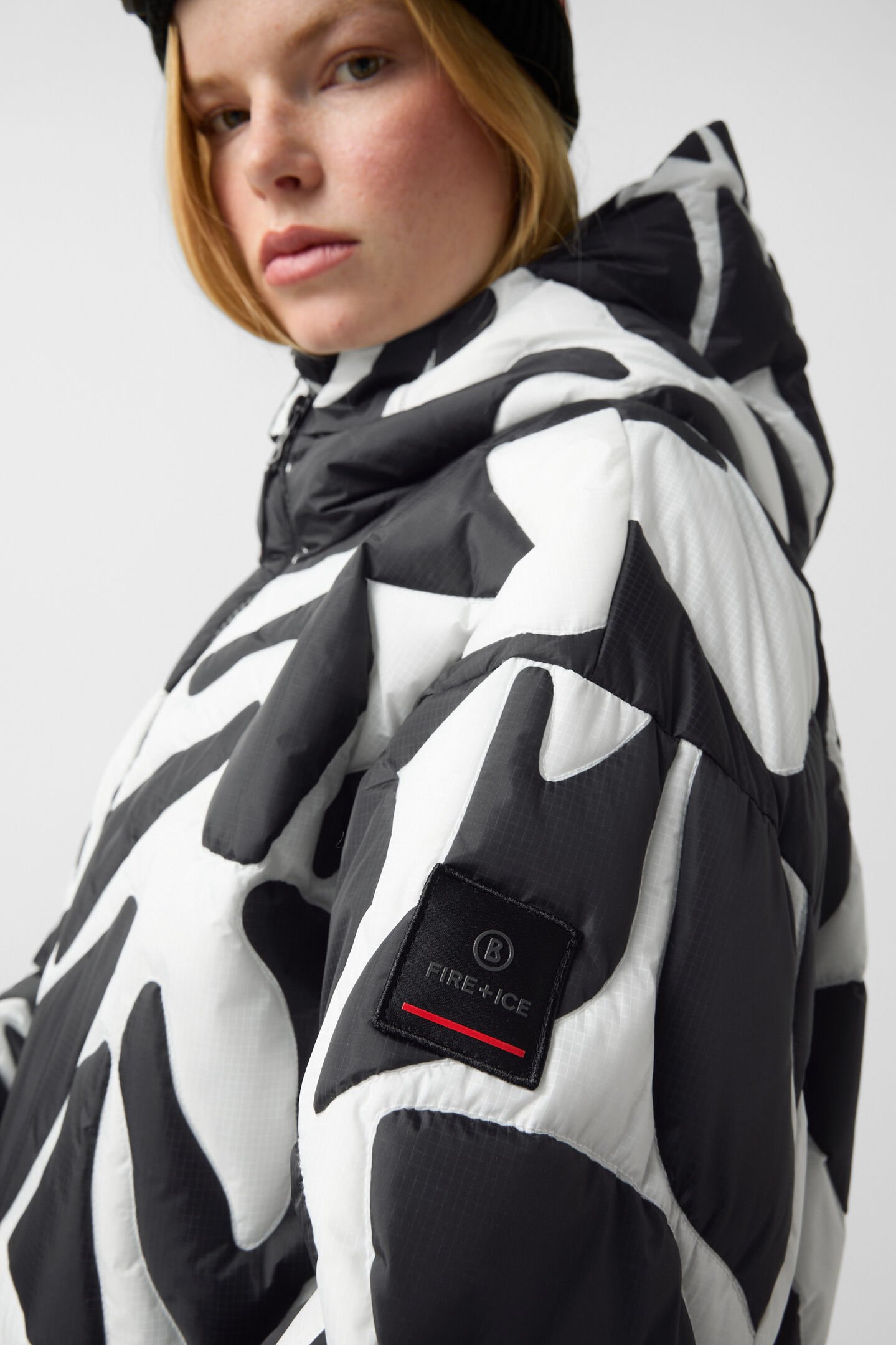 Valeria ski jacket Black/white