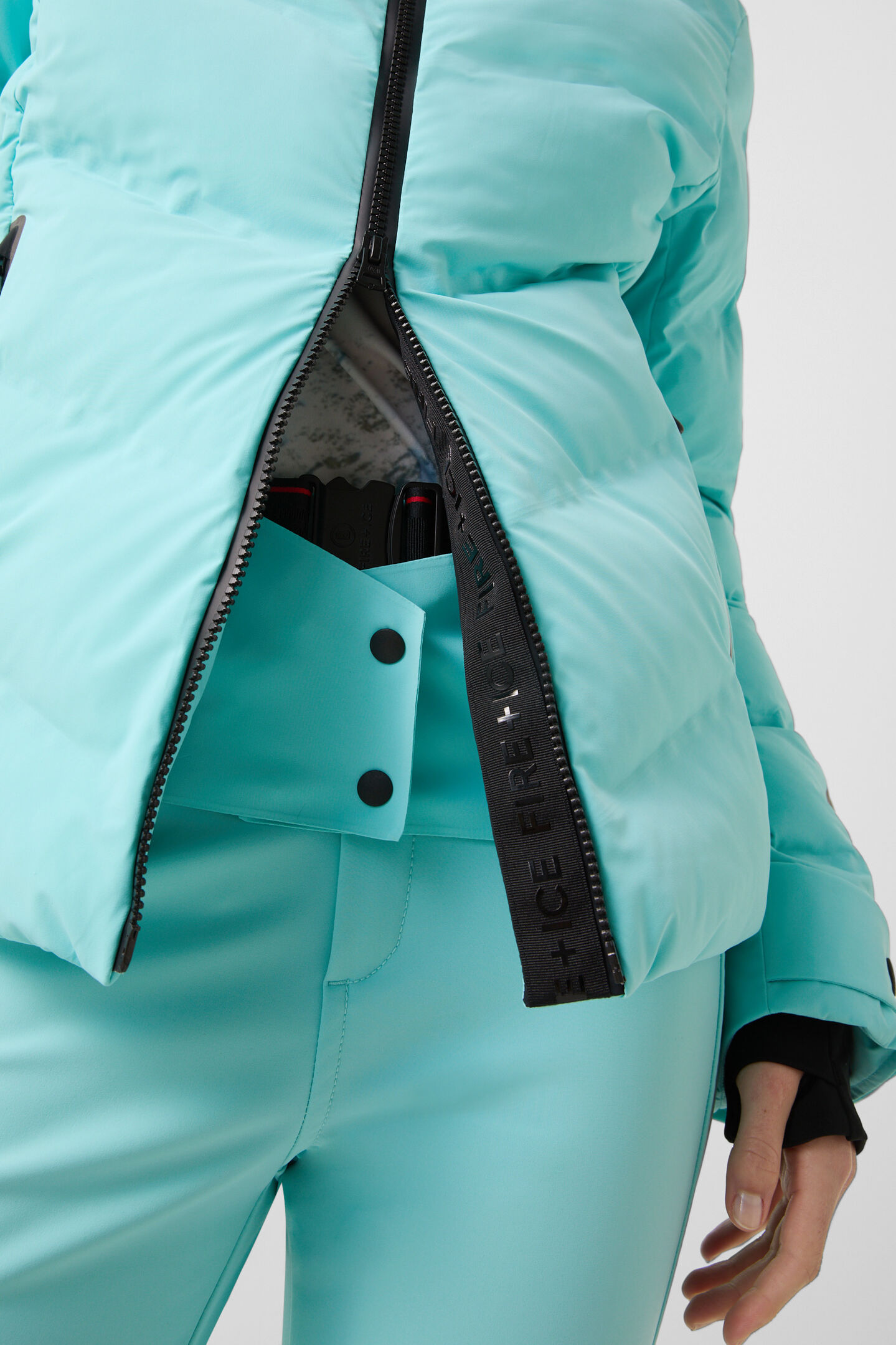 Tech-Sael quilted jacket Ice blue