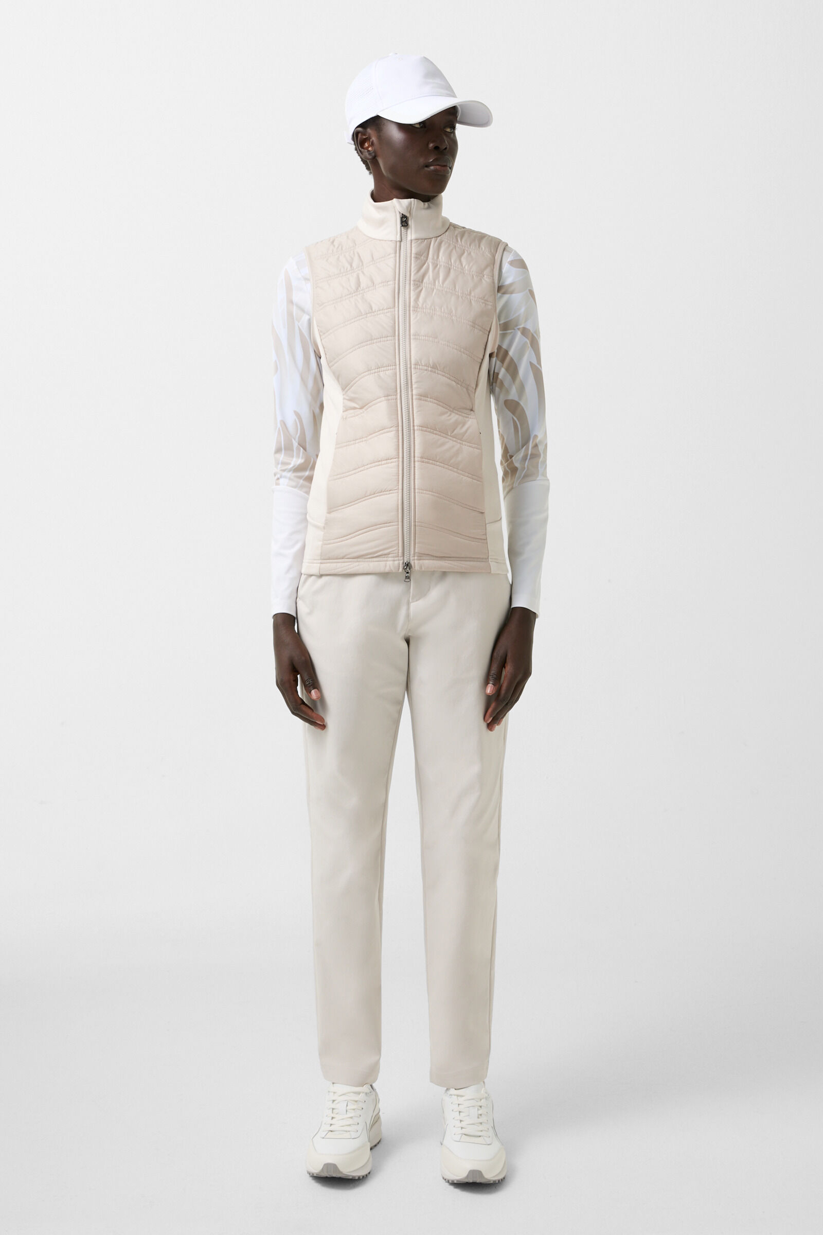 Fibi mid-layer hybrid waistcoat Sand