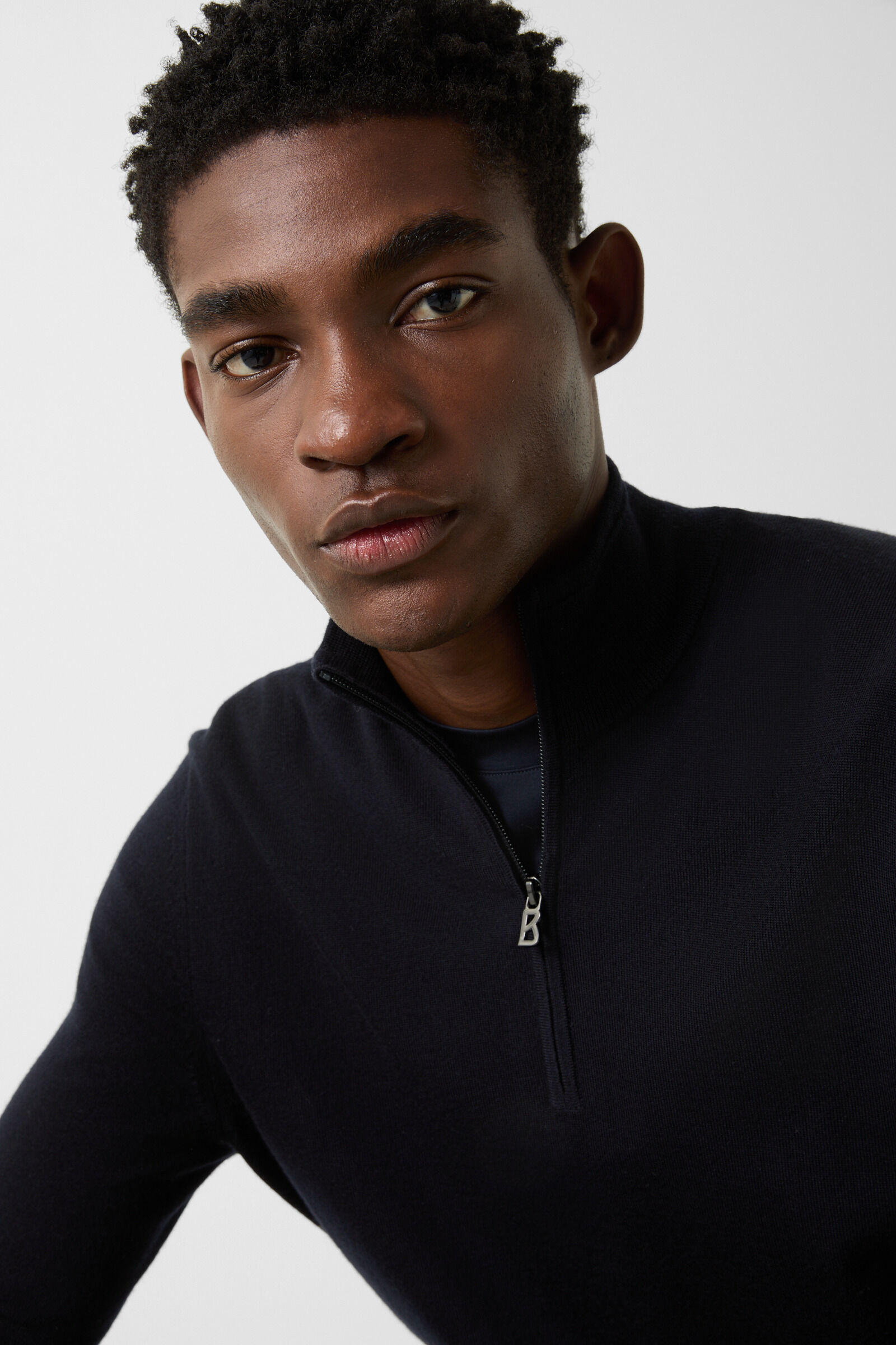 Virgin wool Ouri troyer Navy blue