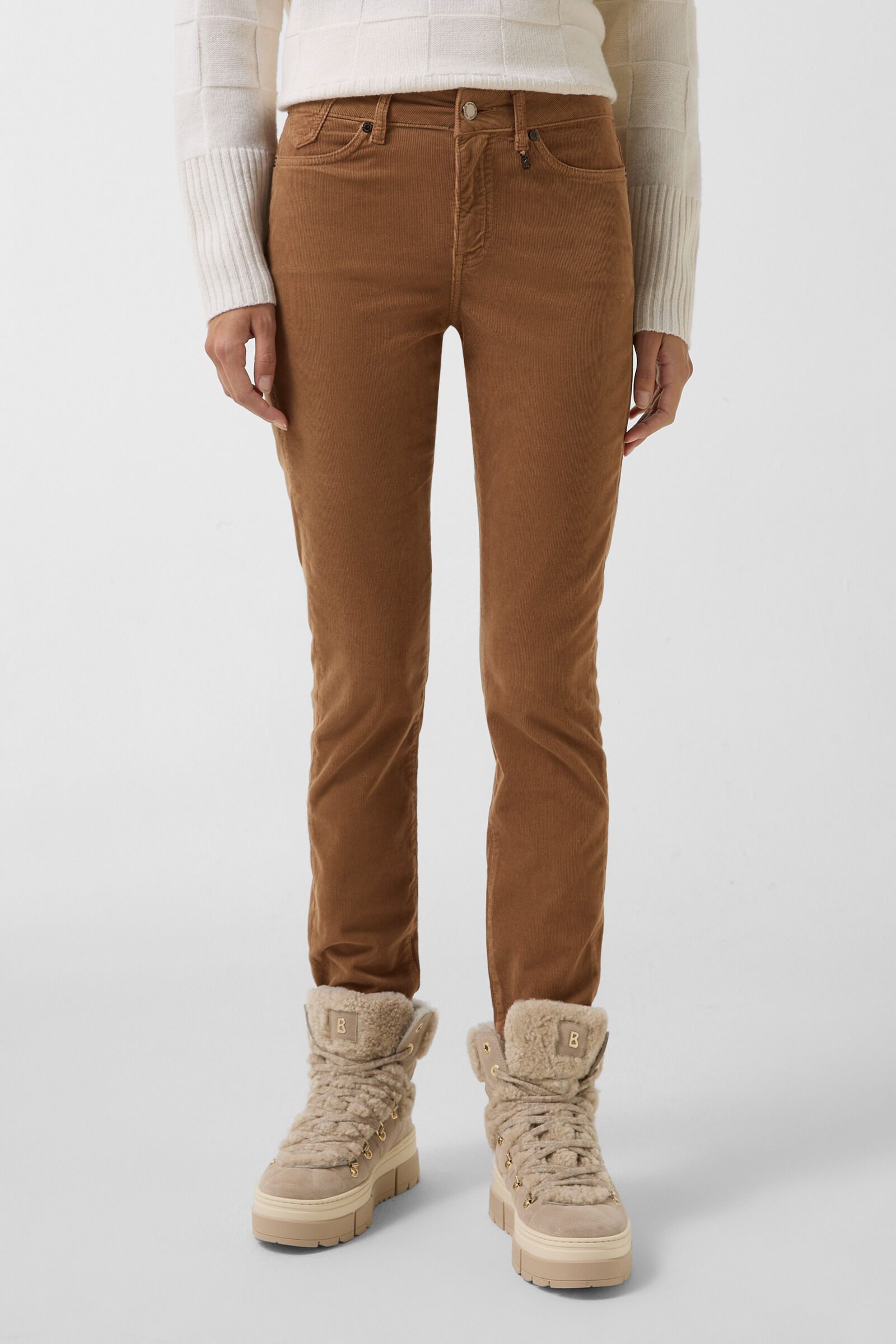 Julie 7/8 corduroy trousers Hazel