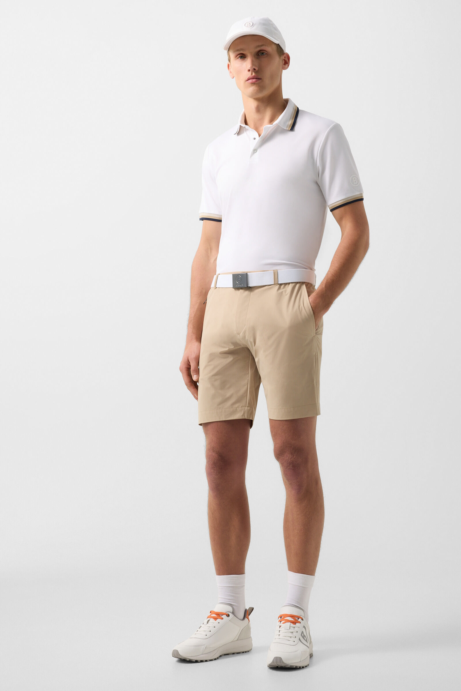 Arik functional short-sleeved top White