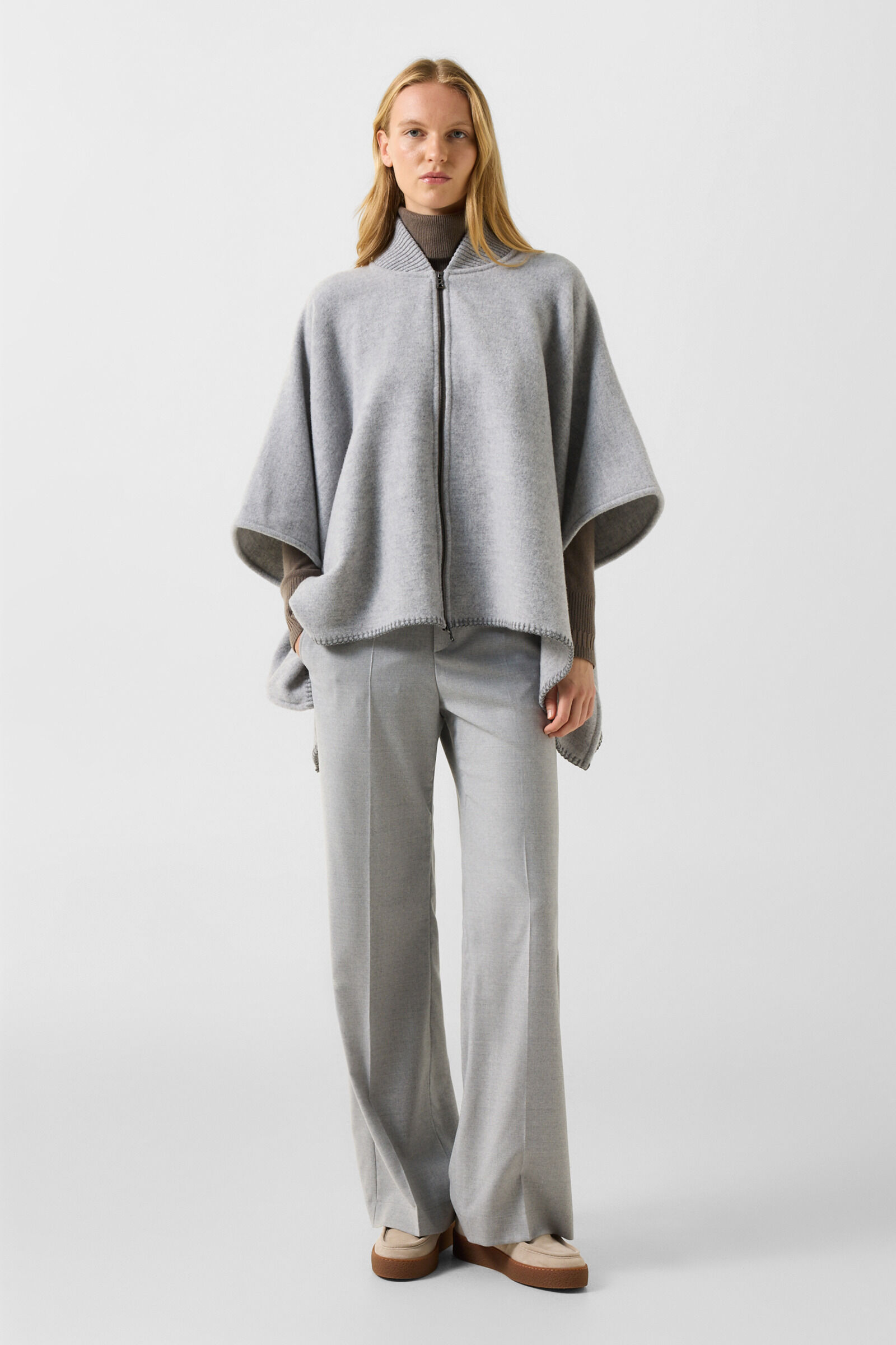 Nellie wool mix poncho Light grey