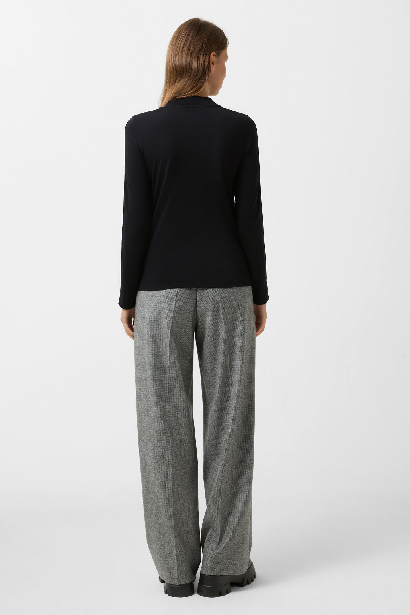 Whitney longsleeve Black