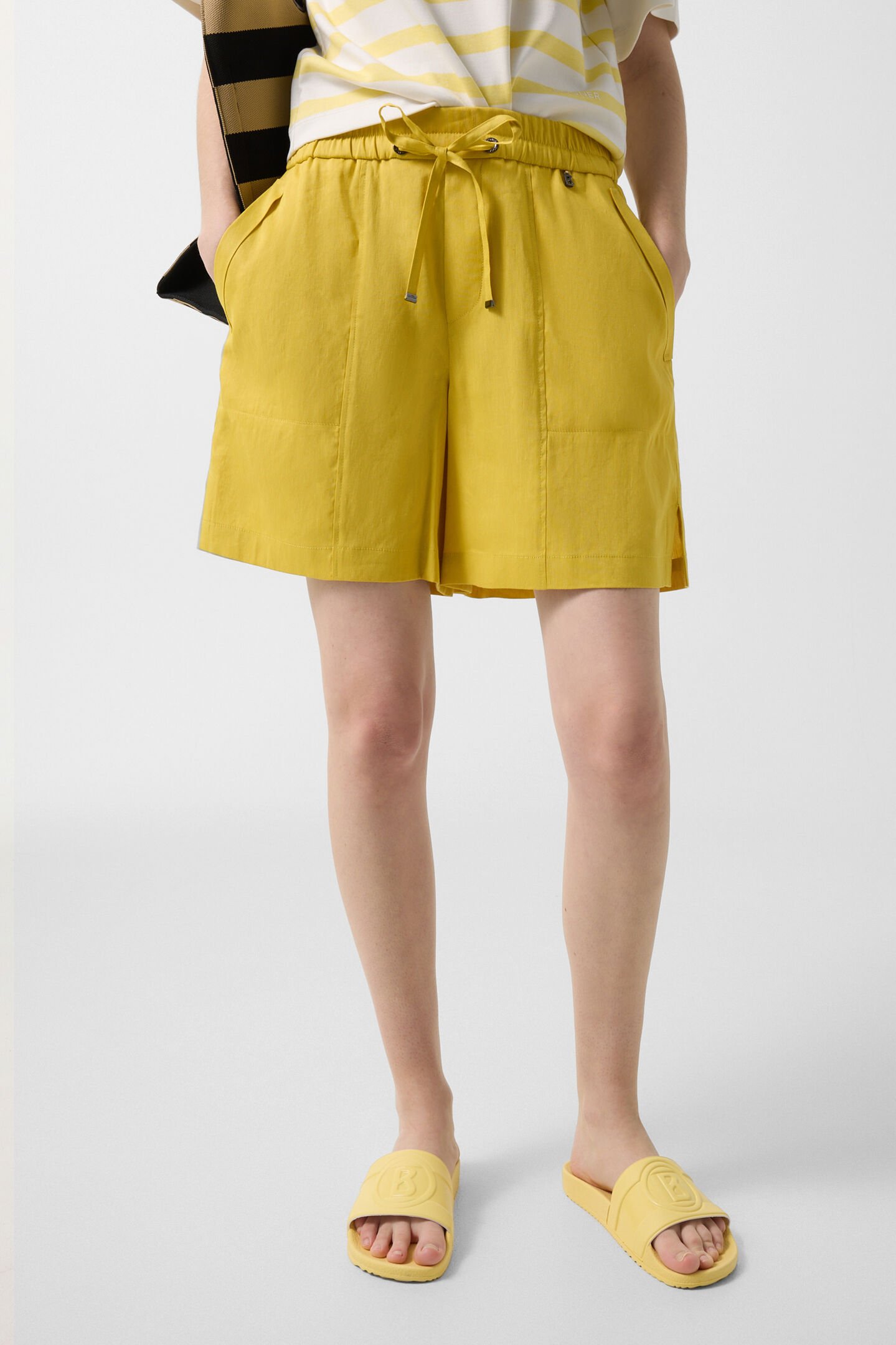 Carmel Bermuda shorts Yellow