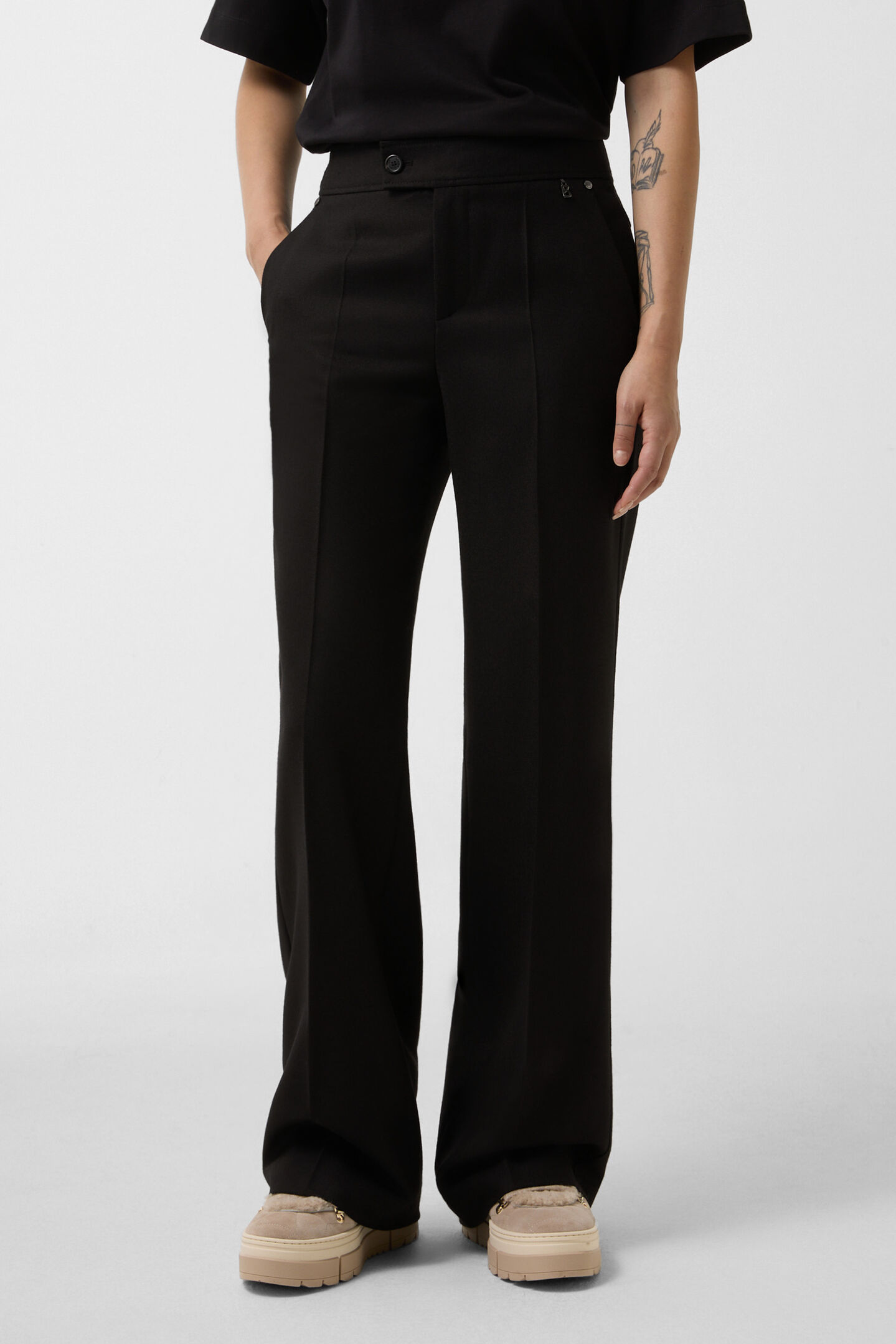 Pure new wool trousers Hermia Black