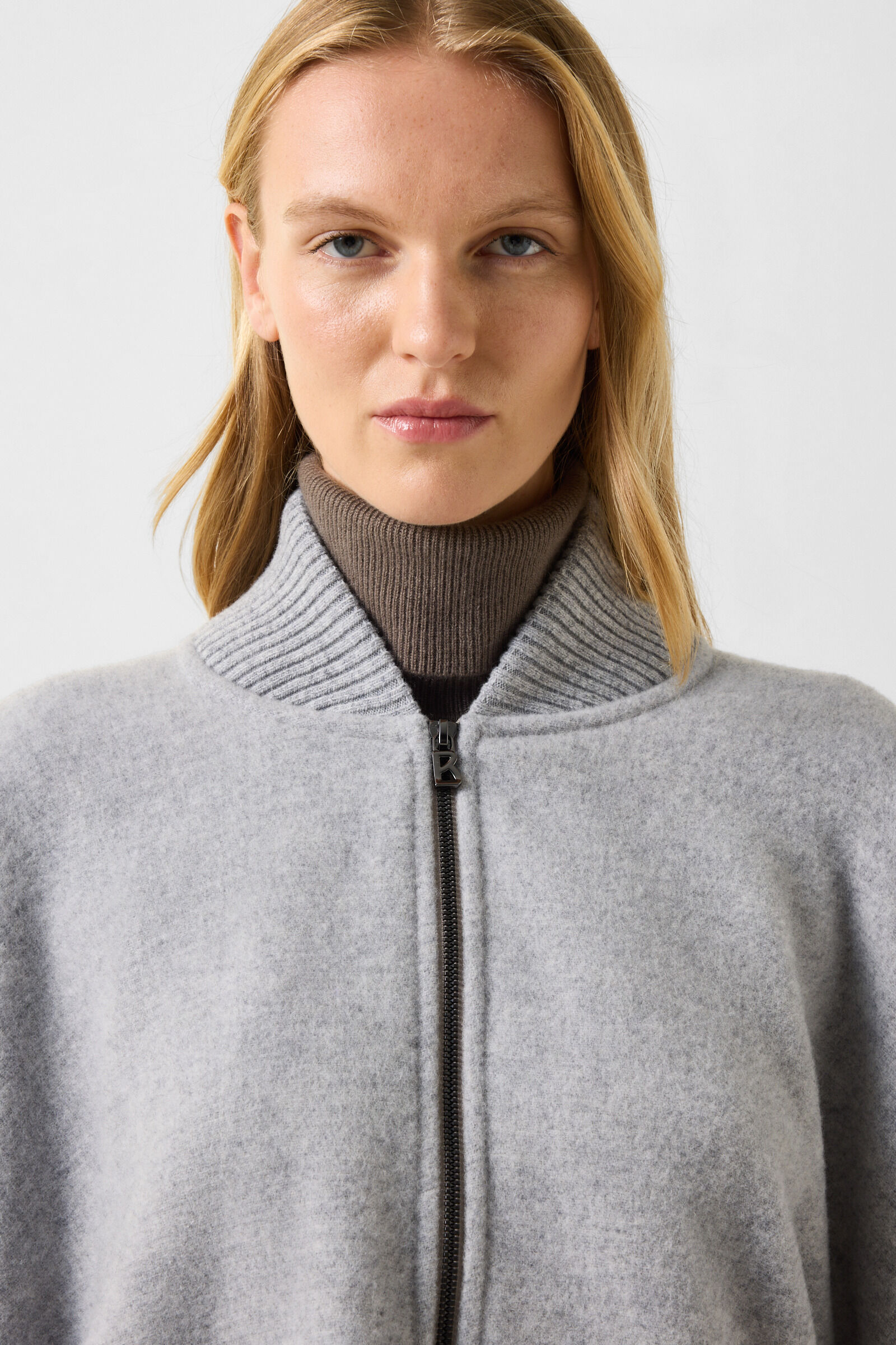 Nellie wool mix poncho Light grey