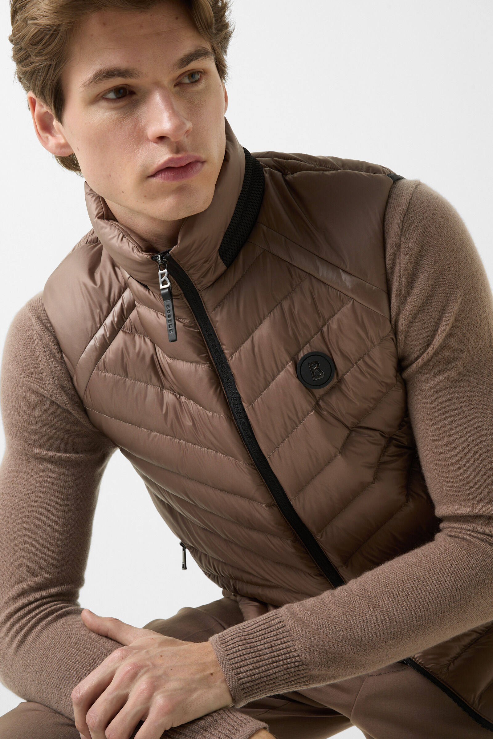 Lasse lightweight down waistcoat Mud
