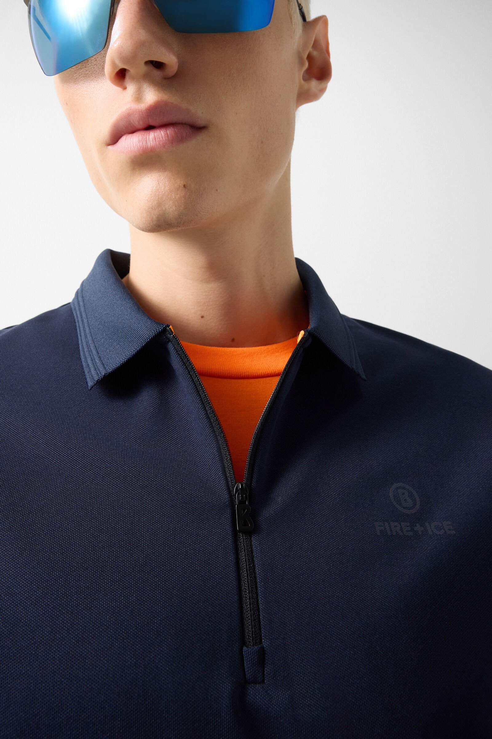 Mikka functional short-sleeved top Dark blue