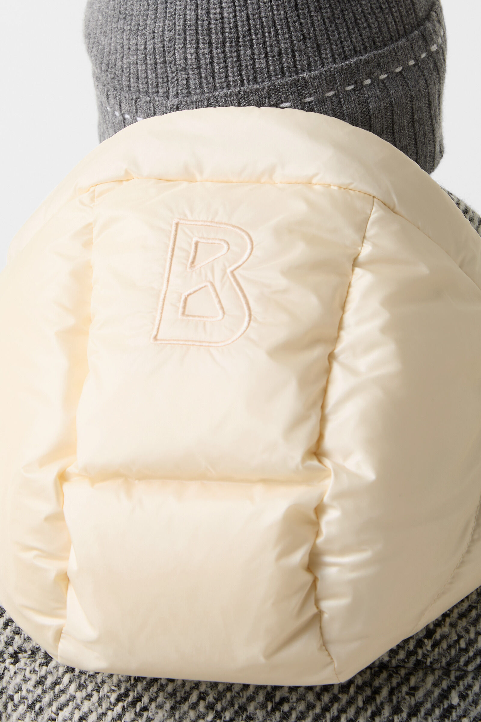 Falka down waistcoat Black/cream