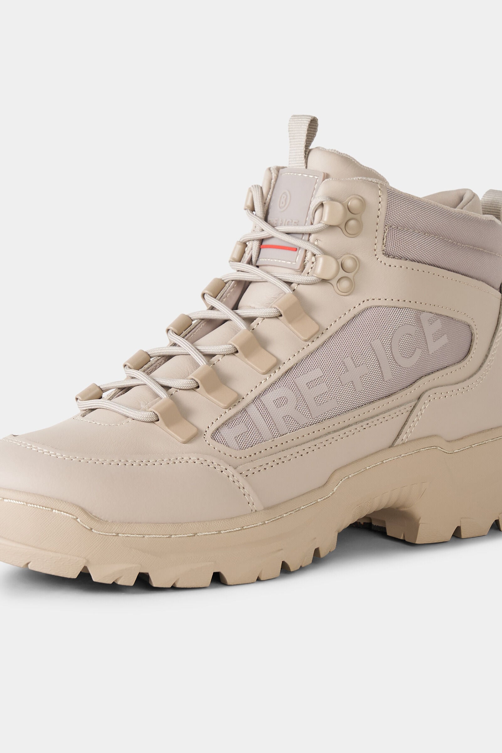 Arctic Mid Boots Black