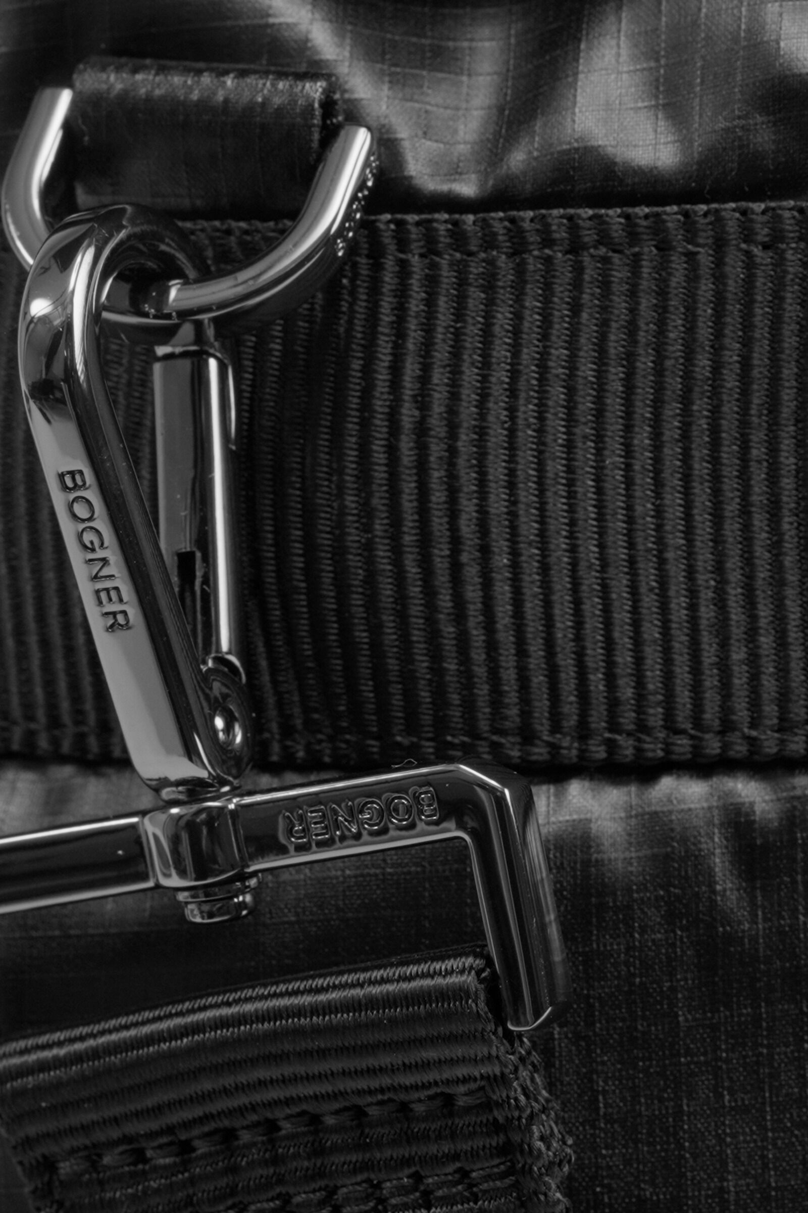 Weekender Monarch x 007 Ewald Black