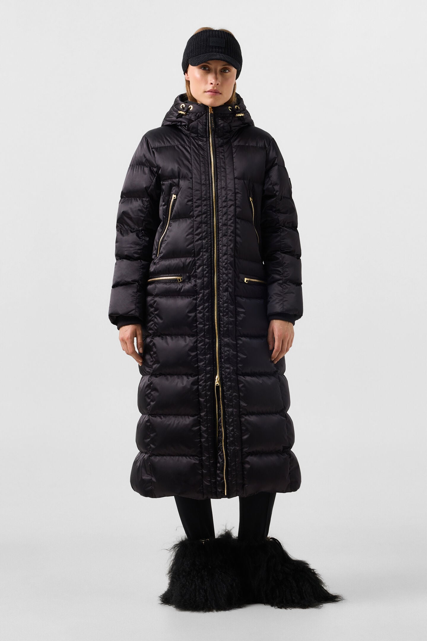 Suna down coat Black