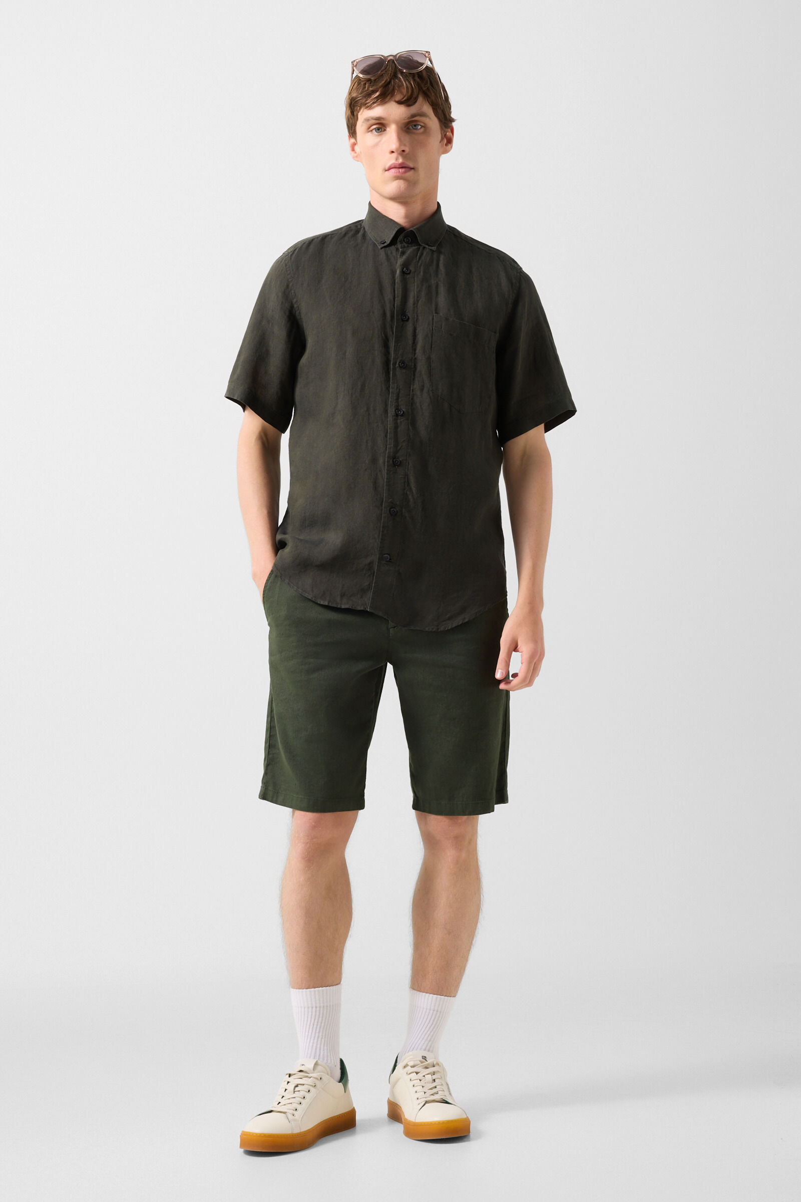 Leinen-Kurzarm-Hemd Lykos Oliv-Gr&uuml;n