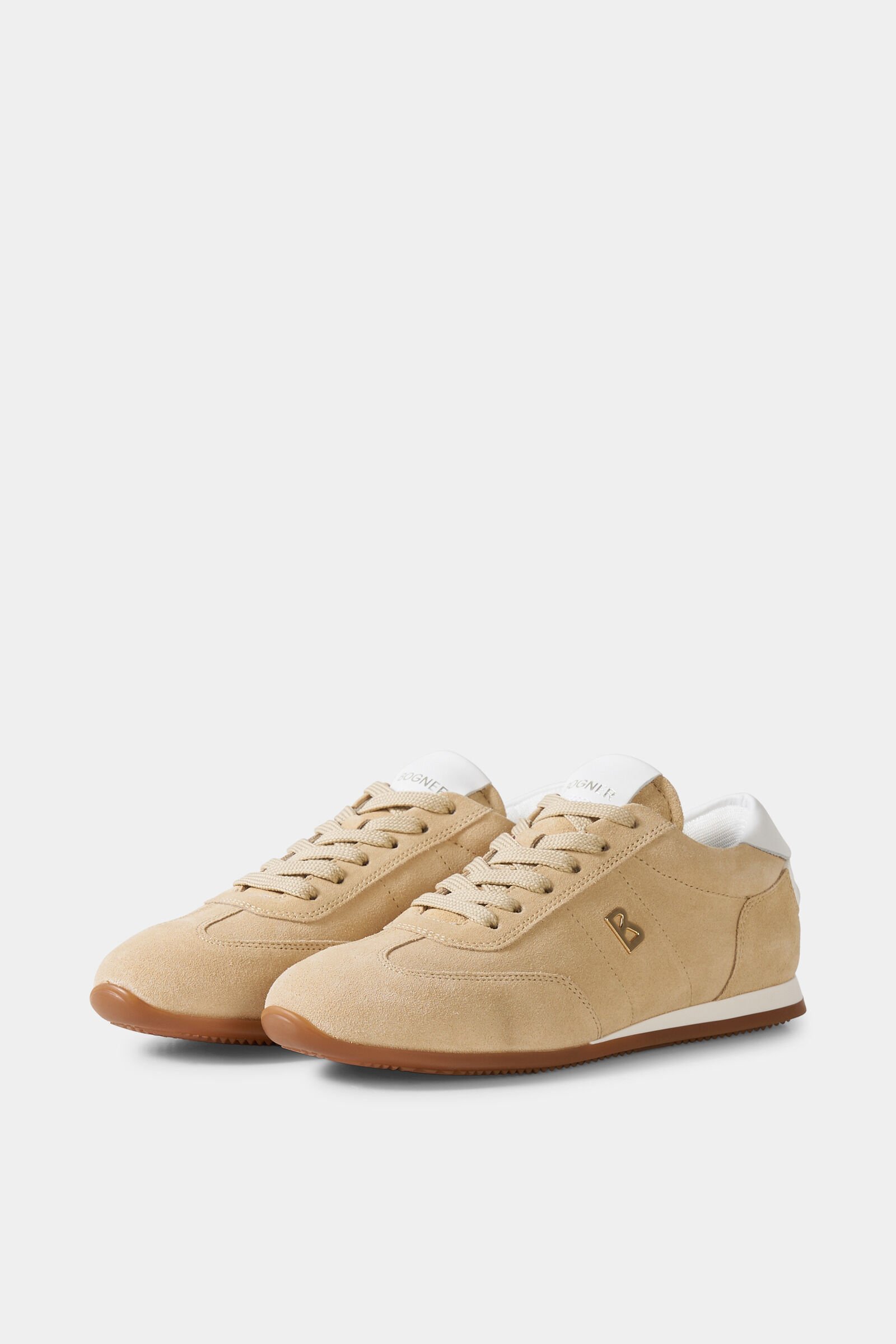 Valencia trainers Camel