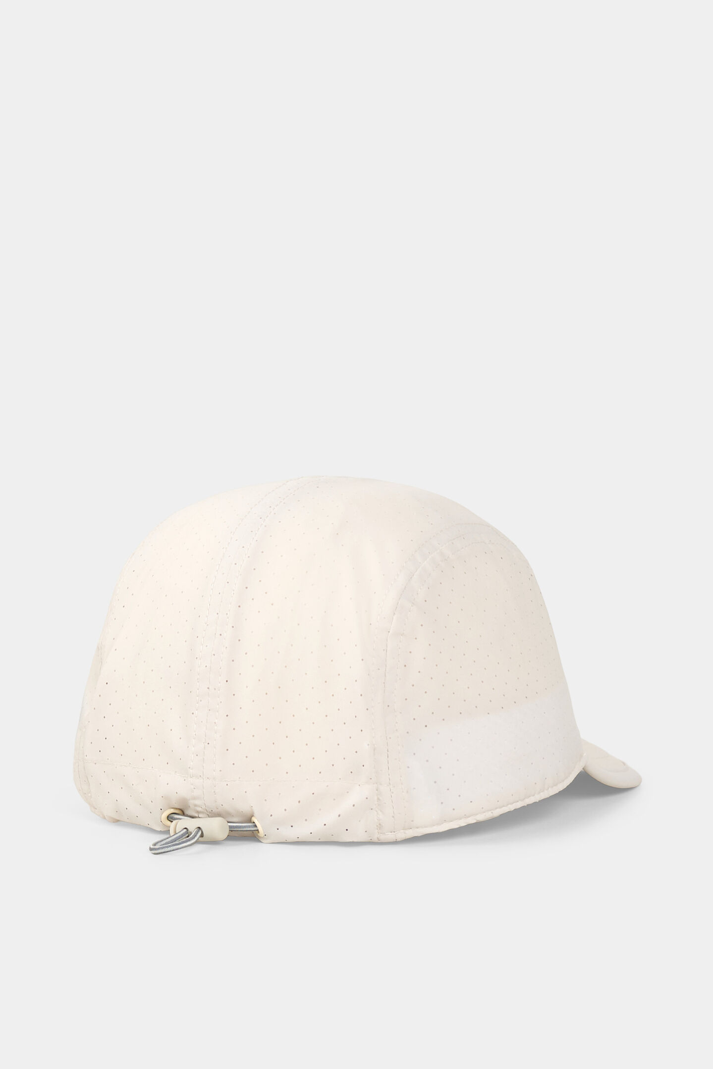 Cap Reign Sand