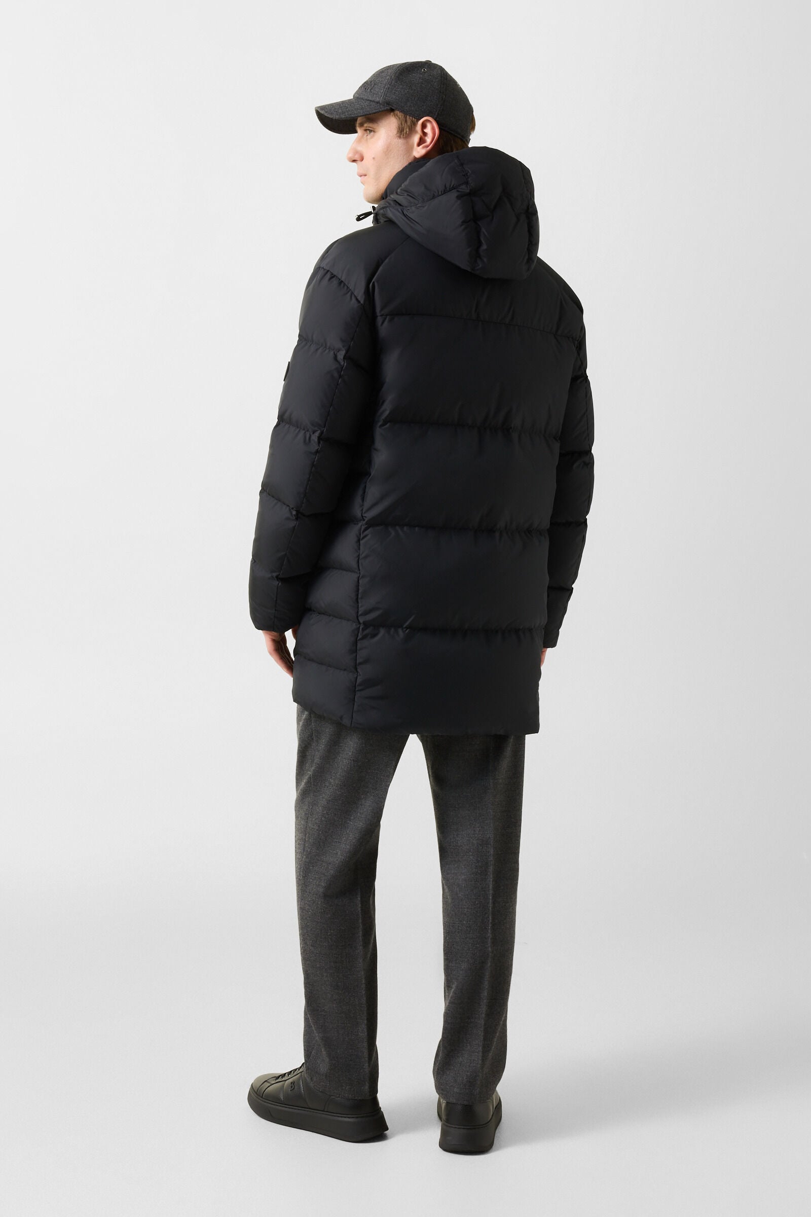 Jones Down Jacket Black