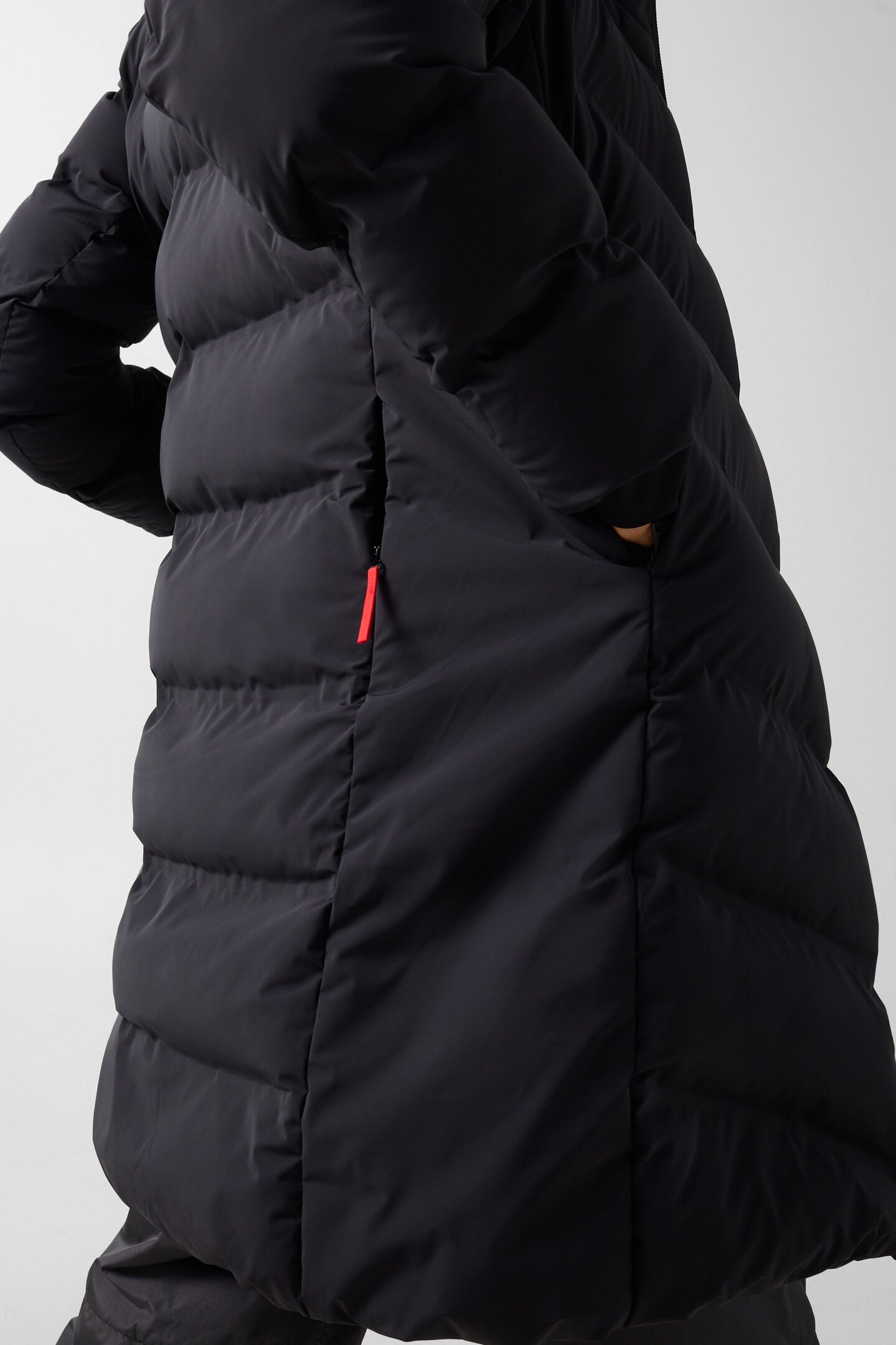 Tec-Aen quilted coat Black