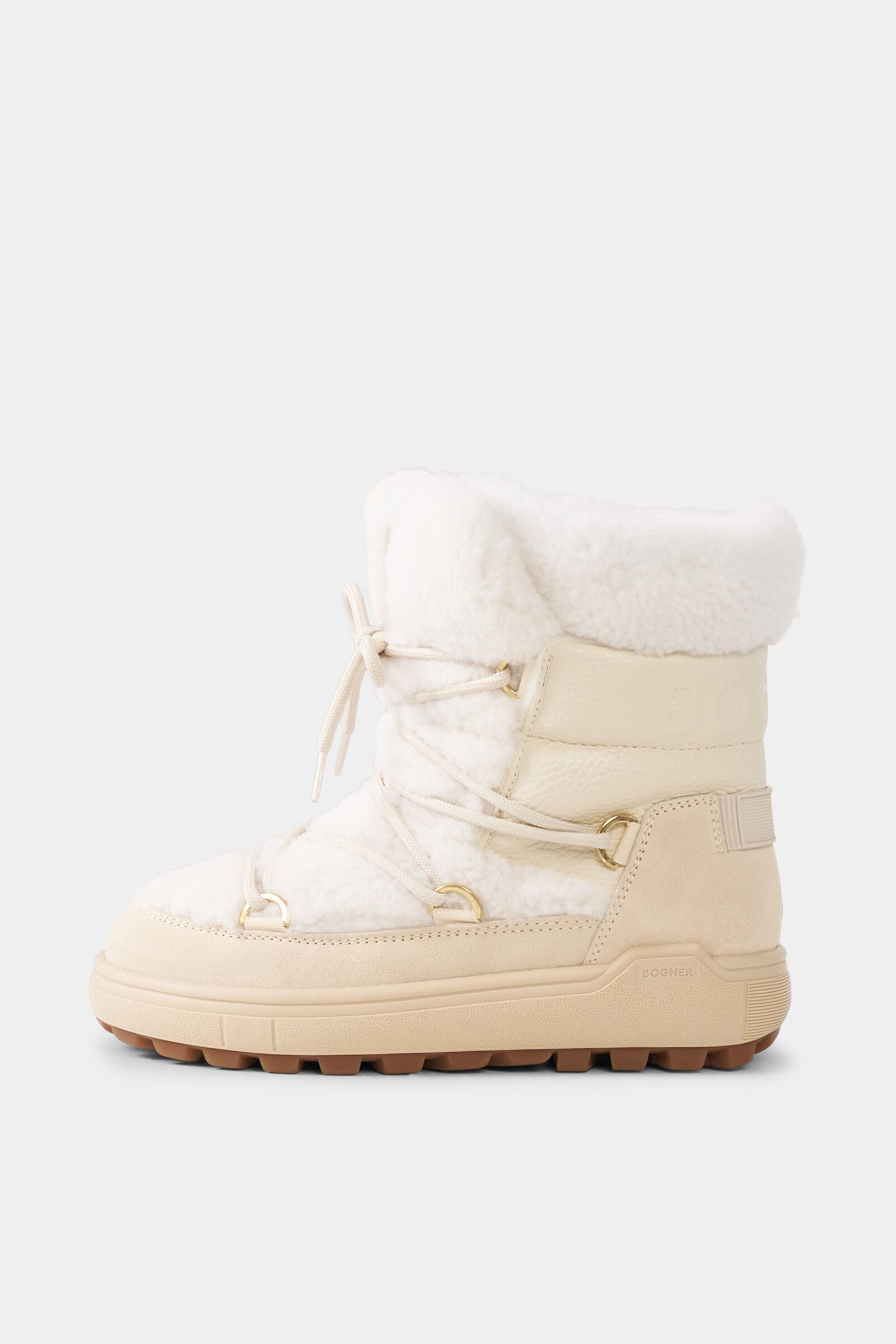 Chamonix Snow Boots with Spikes Off-White