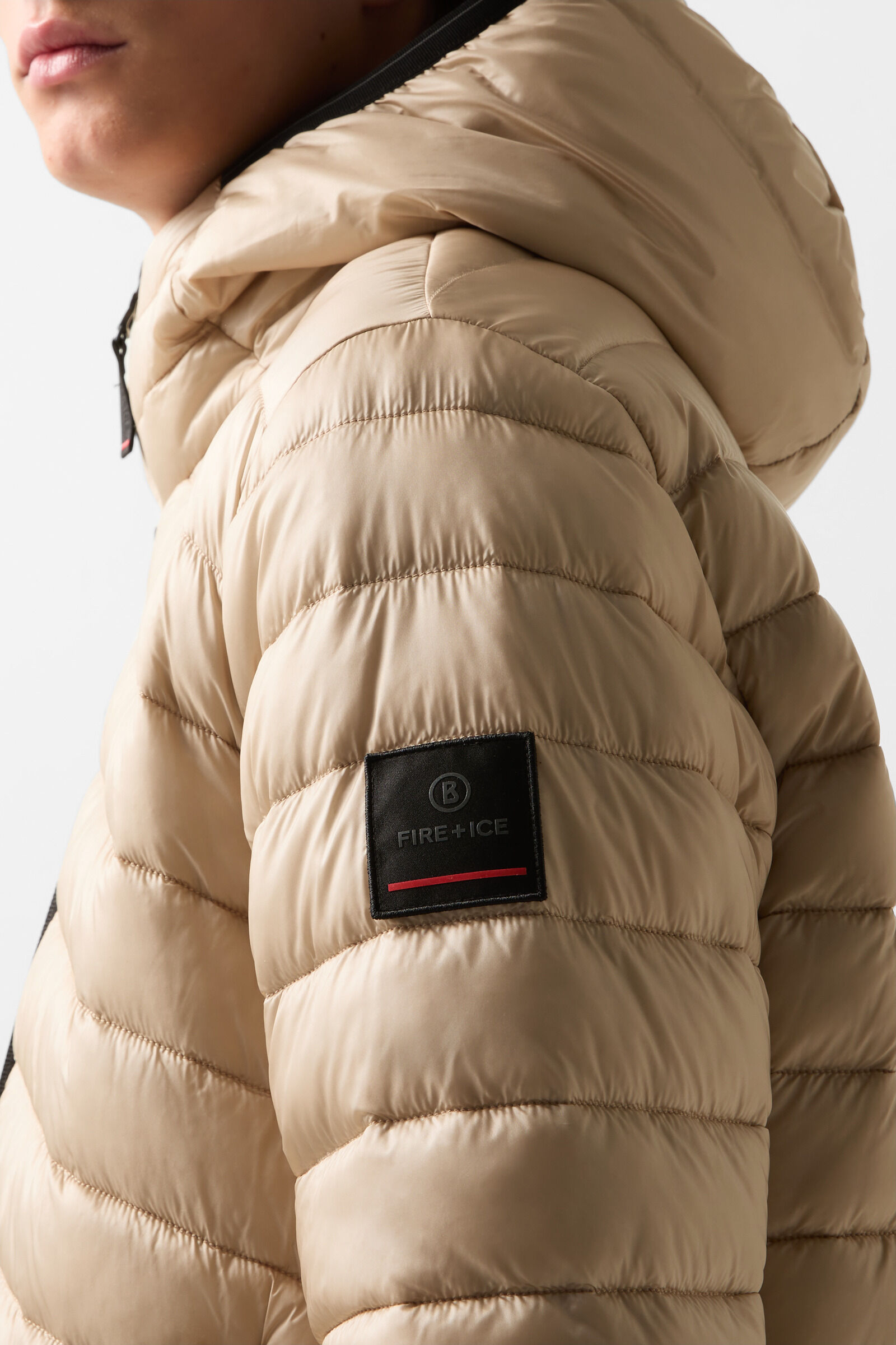 Elvis quilted jacket Beige/black