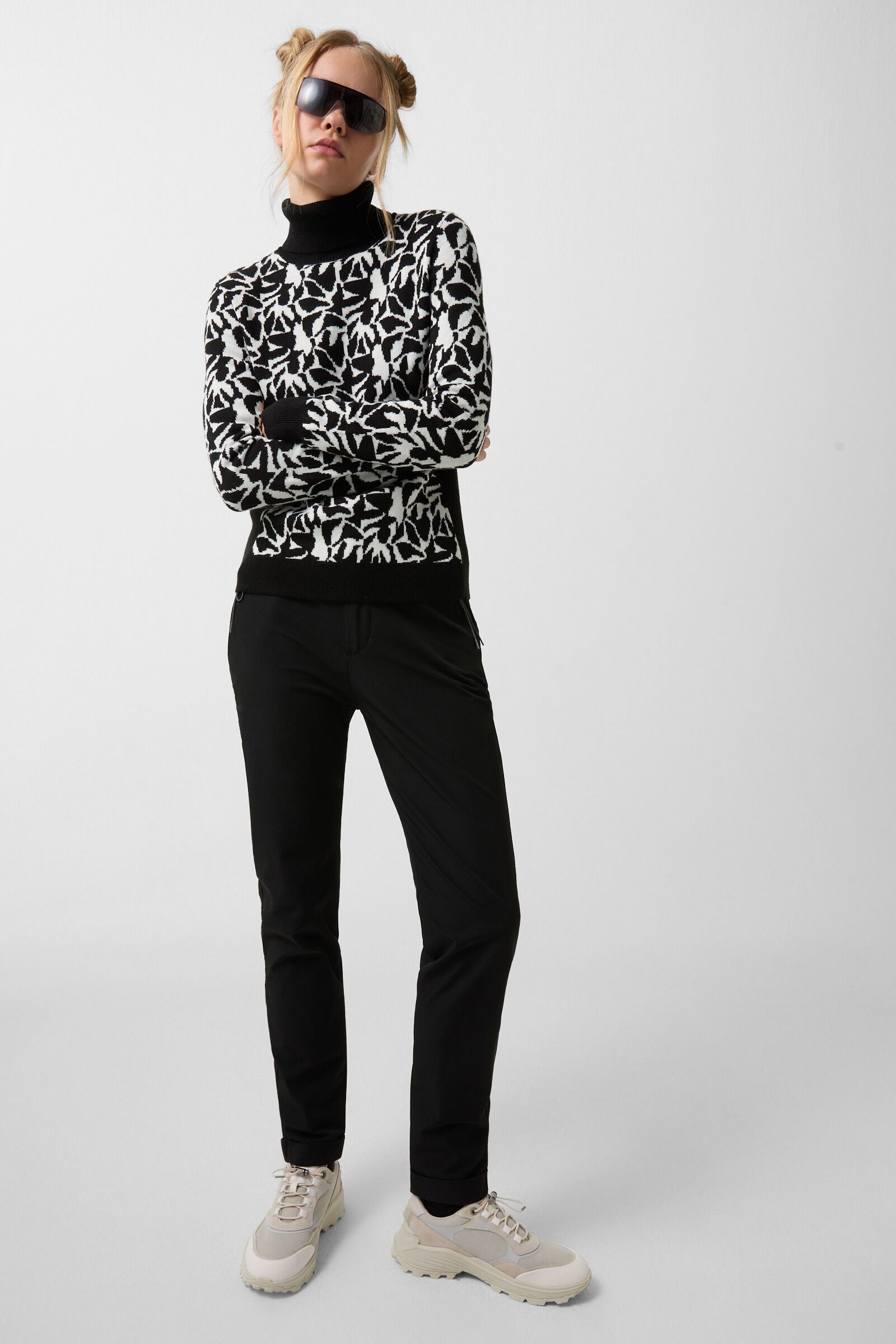 Jacquard jumper Maira Black/white