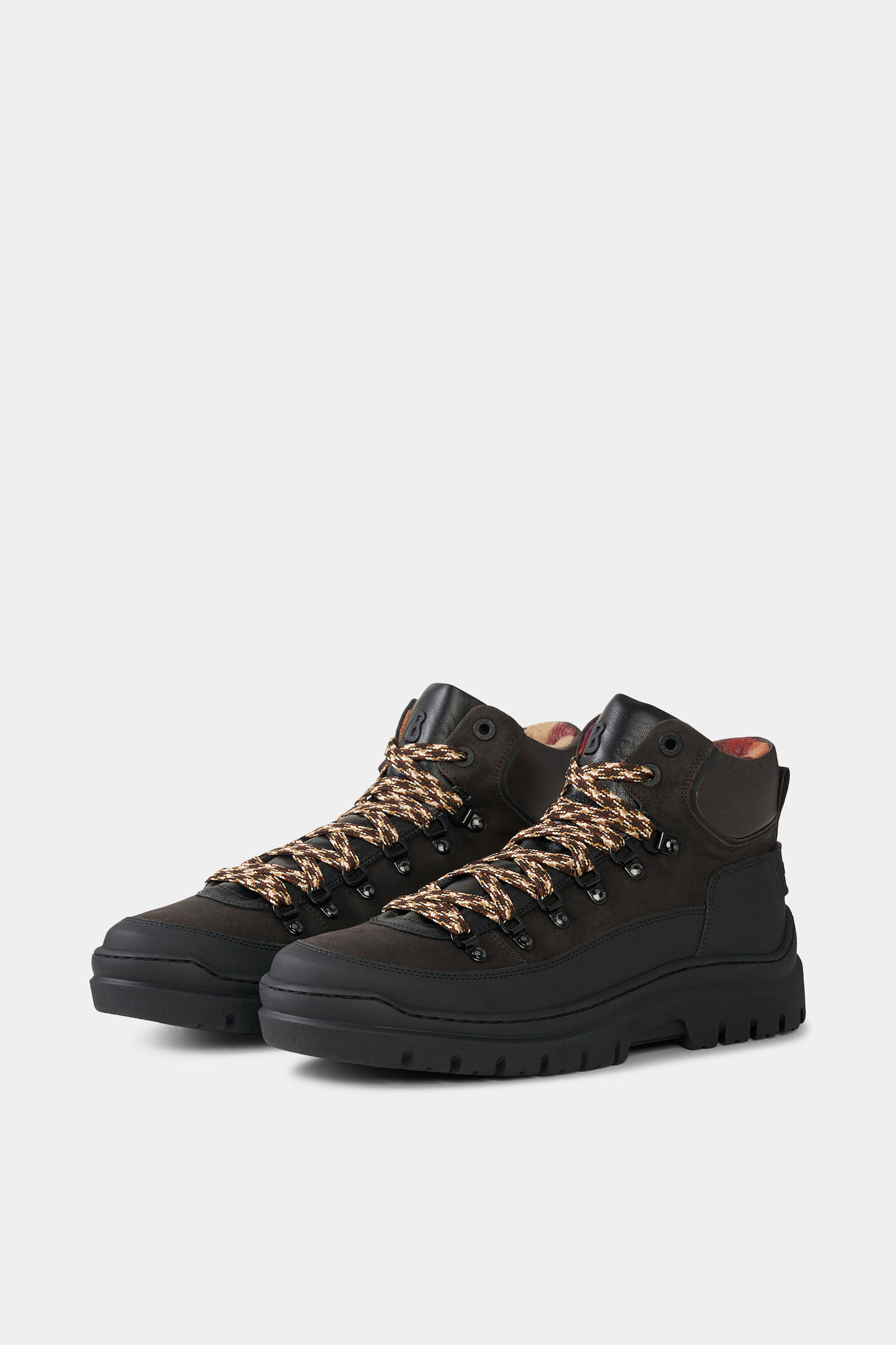 Mid Boots Bansko mit Spikes Chocolate